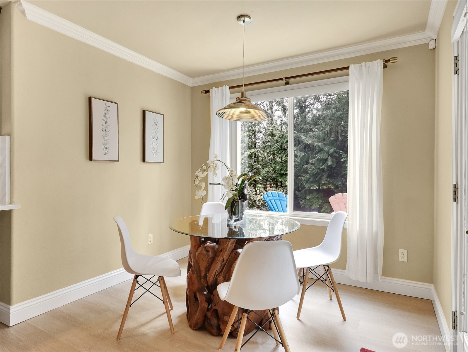 21745 NE 181st Place , Woodinville, WA 98077