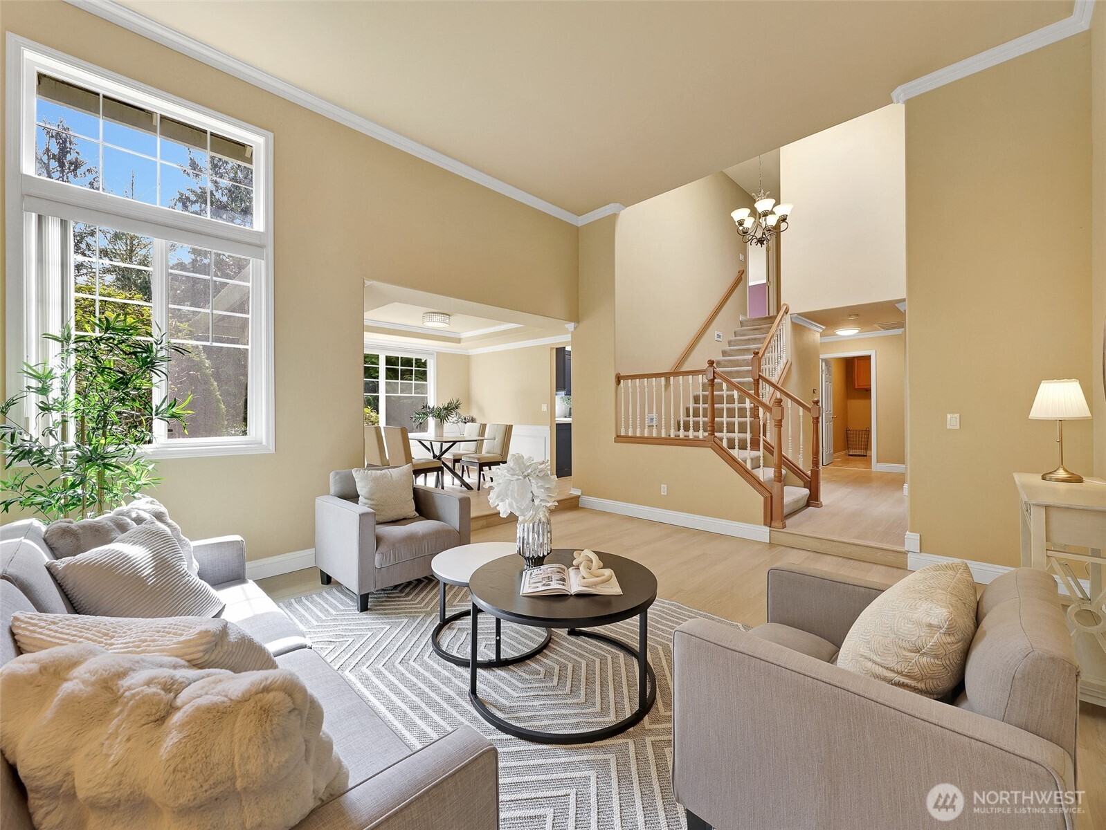 21745 NE 181st Place , Woodinville, WA 98077