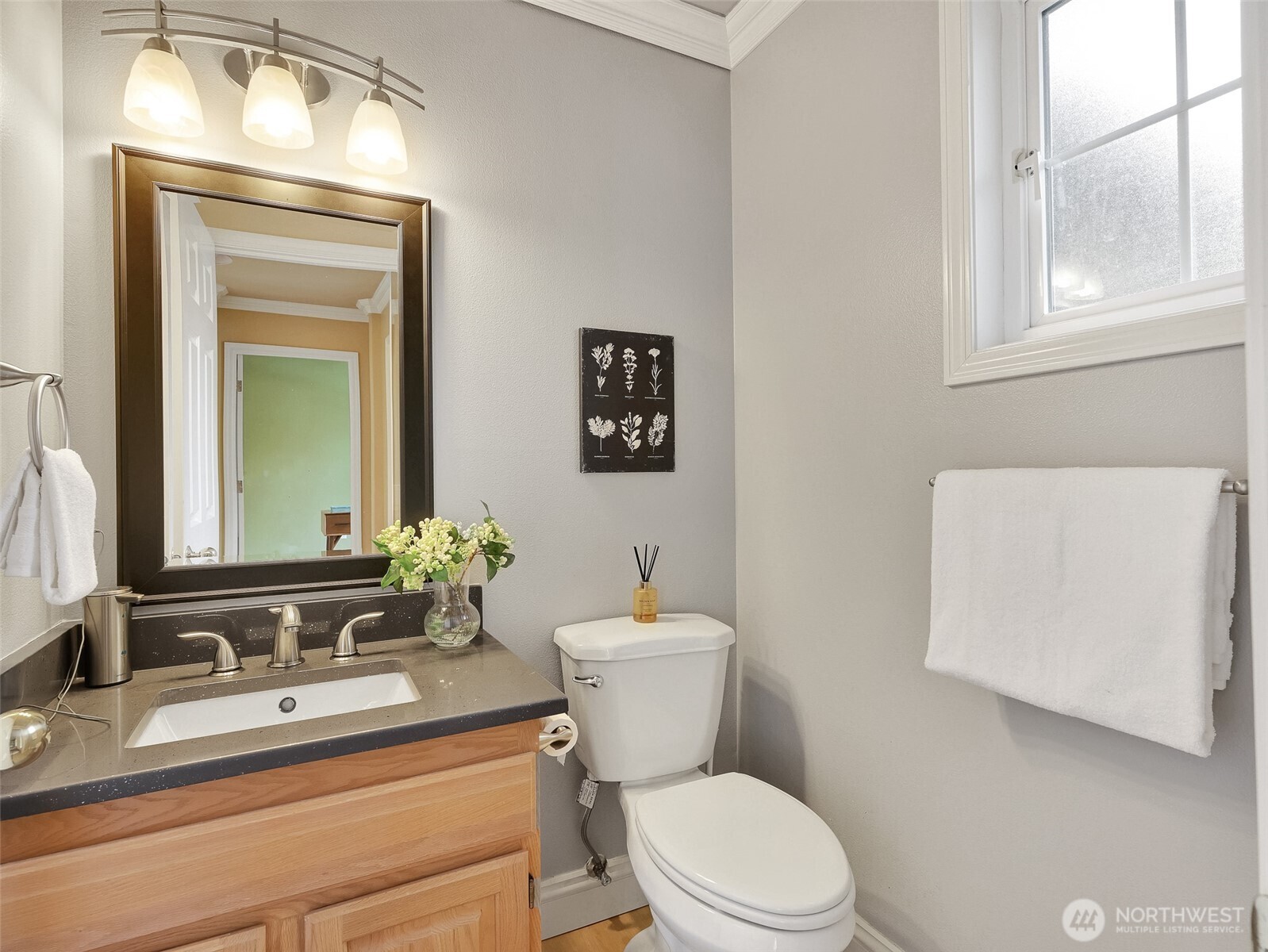 21745 NE 181st Place , Woodinville, WA 98077