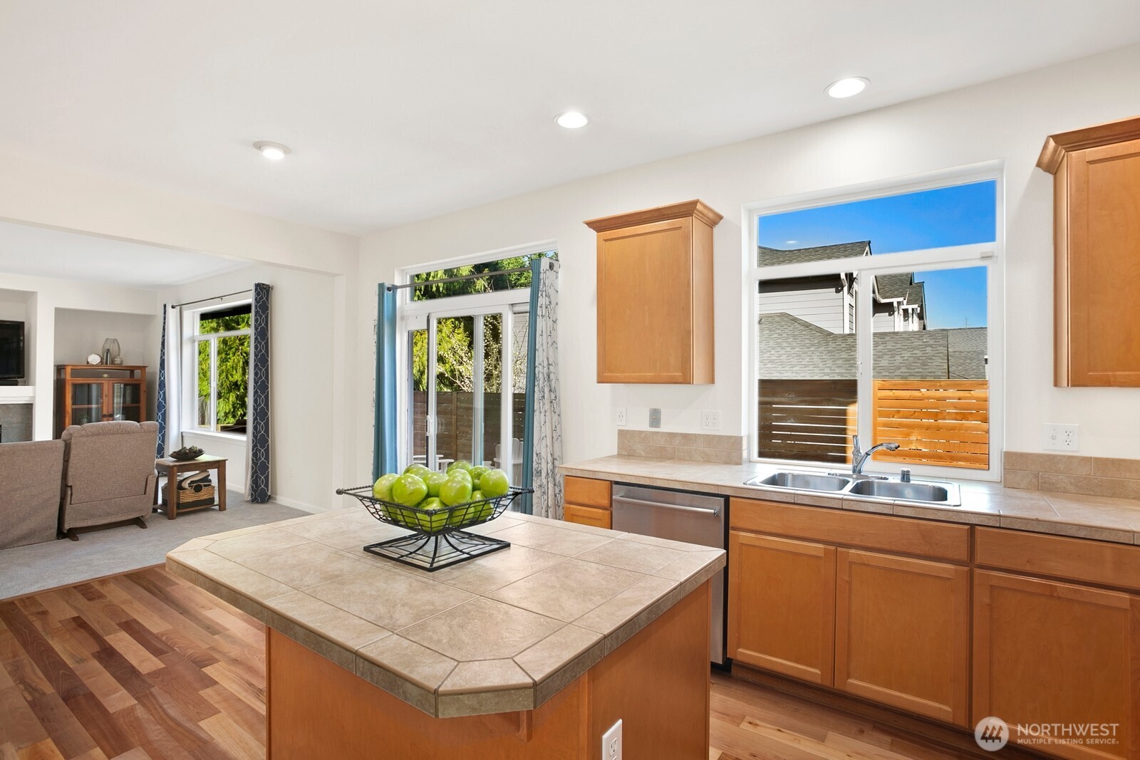 14625 Meridian Drive SE, Lynnwood, WA 98087-6734