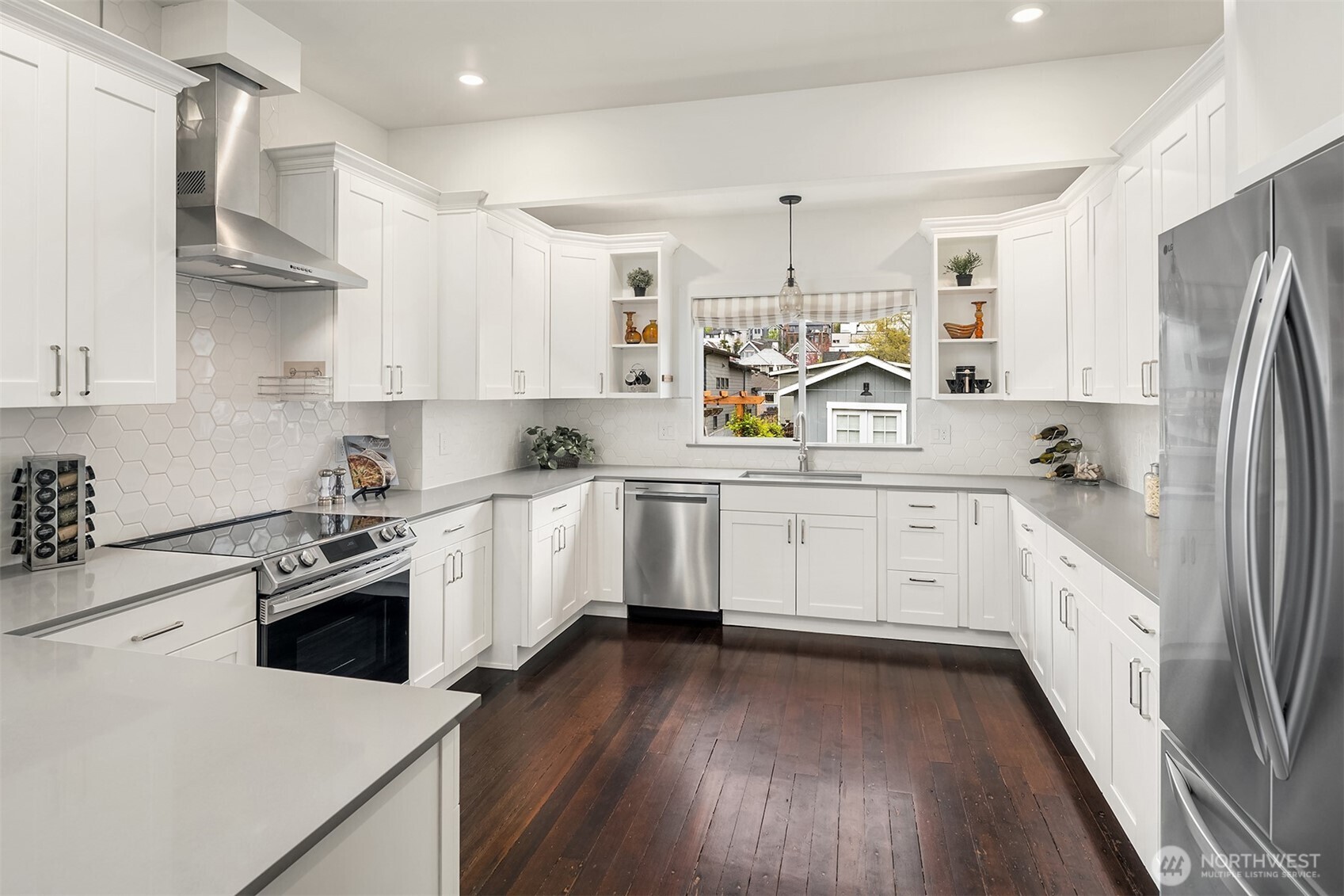 227 29th Avenue E, Seattle, WA 98112-4810