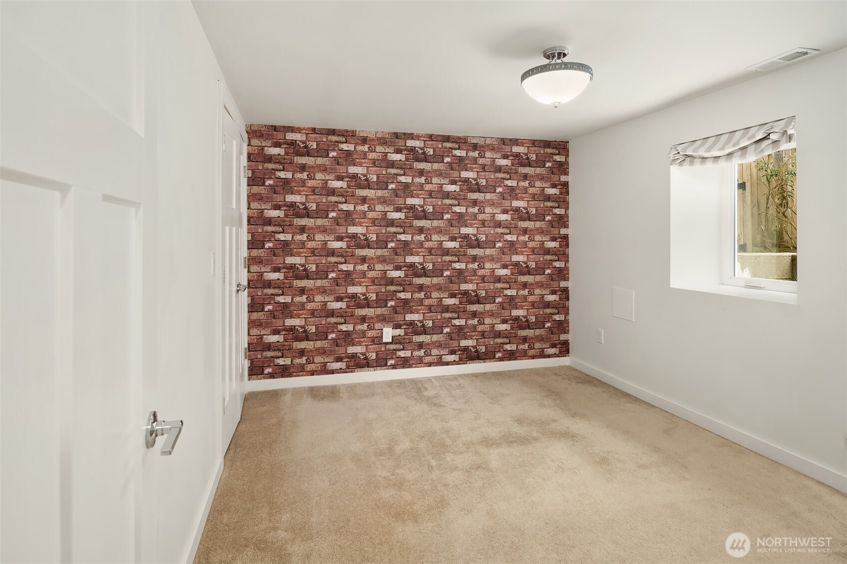 227 29th Avenue E, Seattle, WA 98112-4810