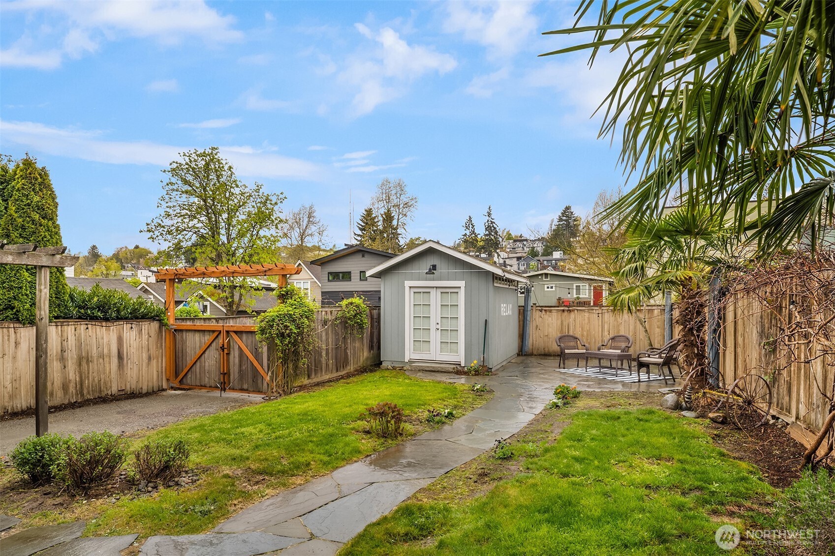 227 29th Avenue E, Seattle, WA 98112-4810