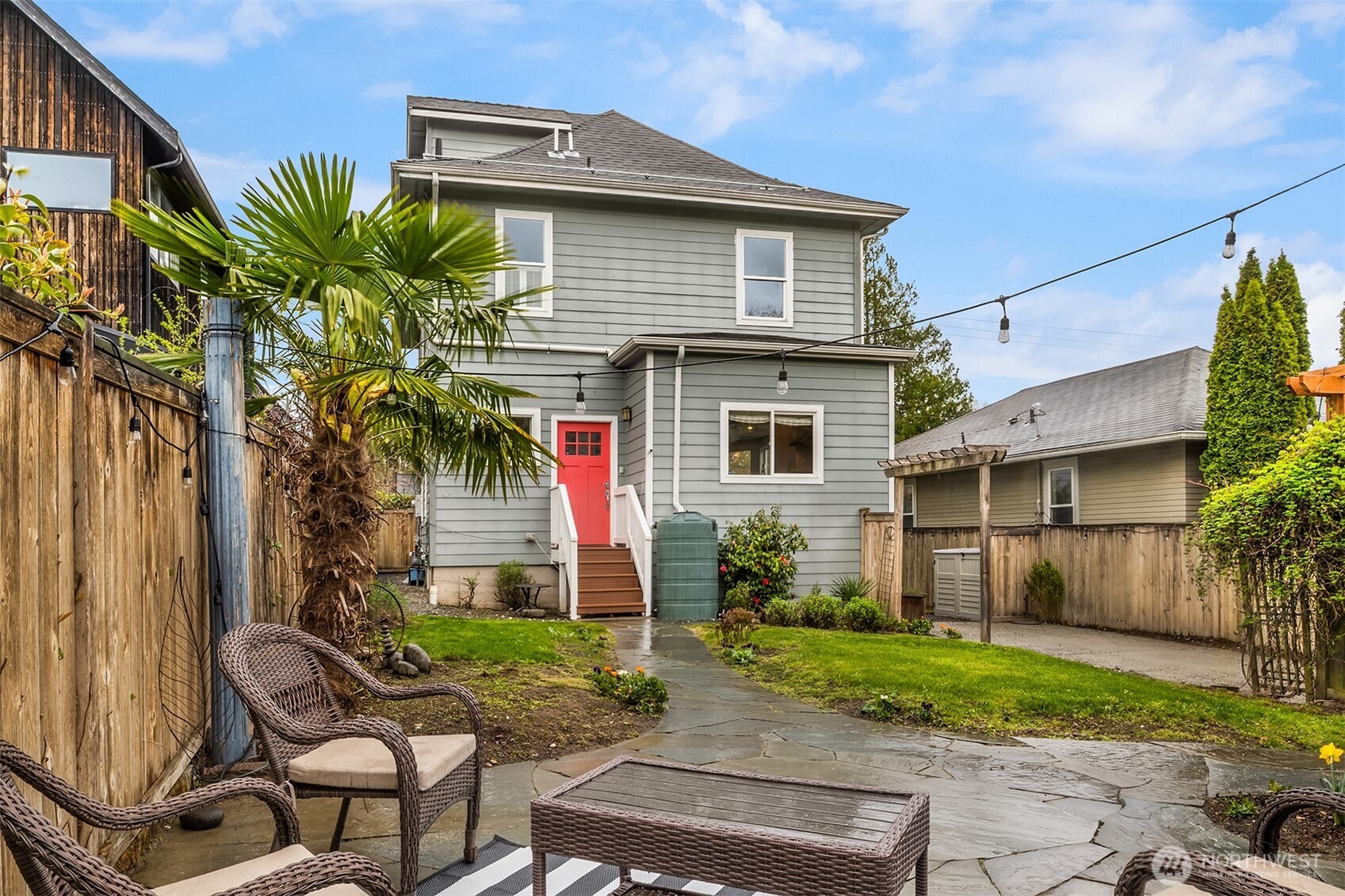 227 29th Avenue E, Seattle, WA 98112-4810