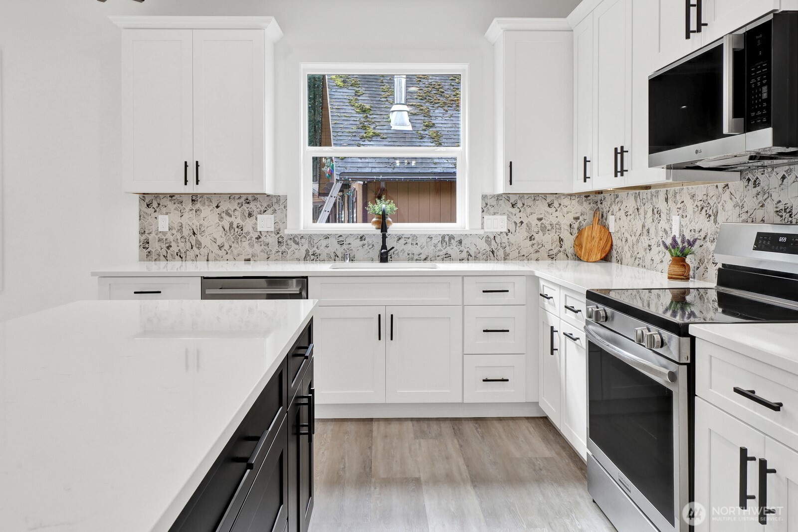 8679 Bell Court , Maple Falls, WA 98266