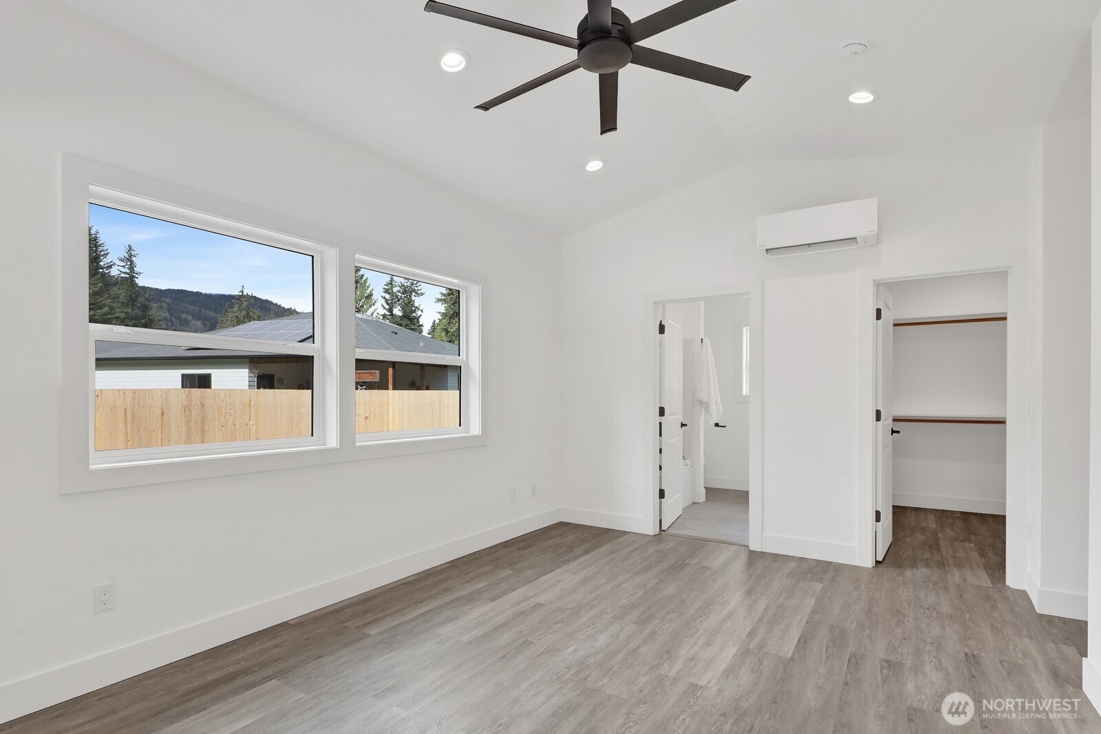 8679 Bell Court , Maple Falls, WA 98266