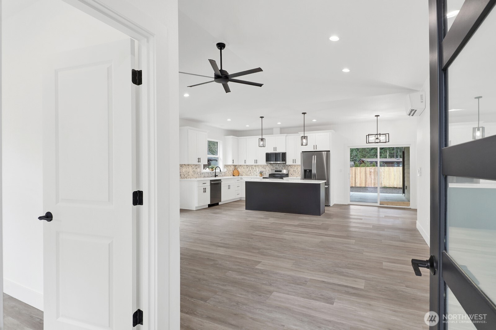 8679 Bell Court , Maple Falls, WA 98266