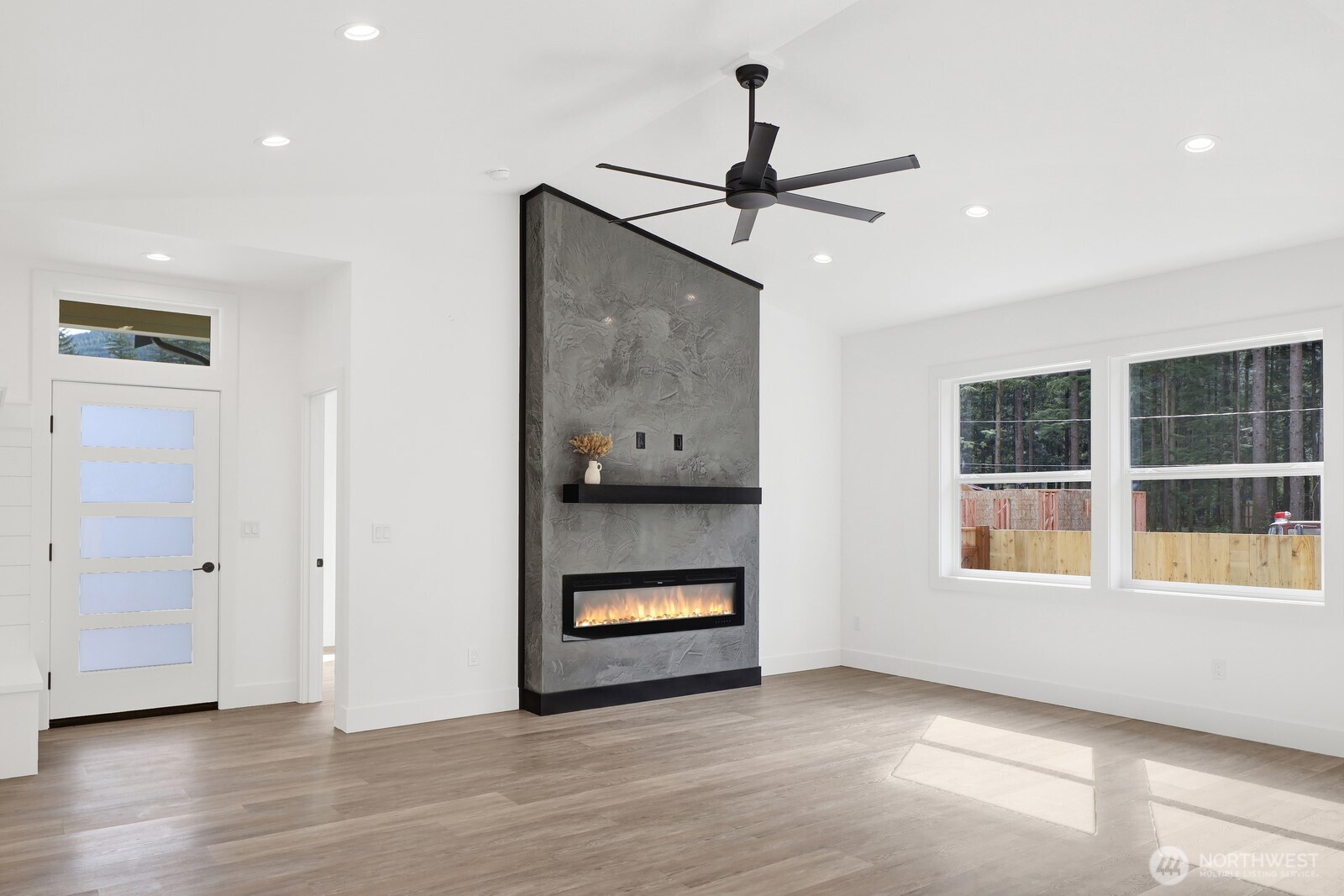 8679 Bell Court , Maple Falls, WA 98266