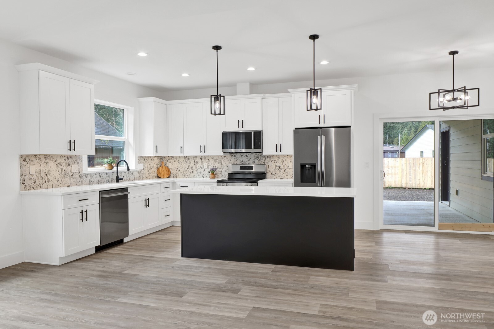 8679 Bell Court , Maple Falls, WA 98266
