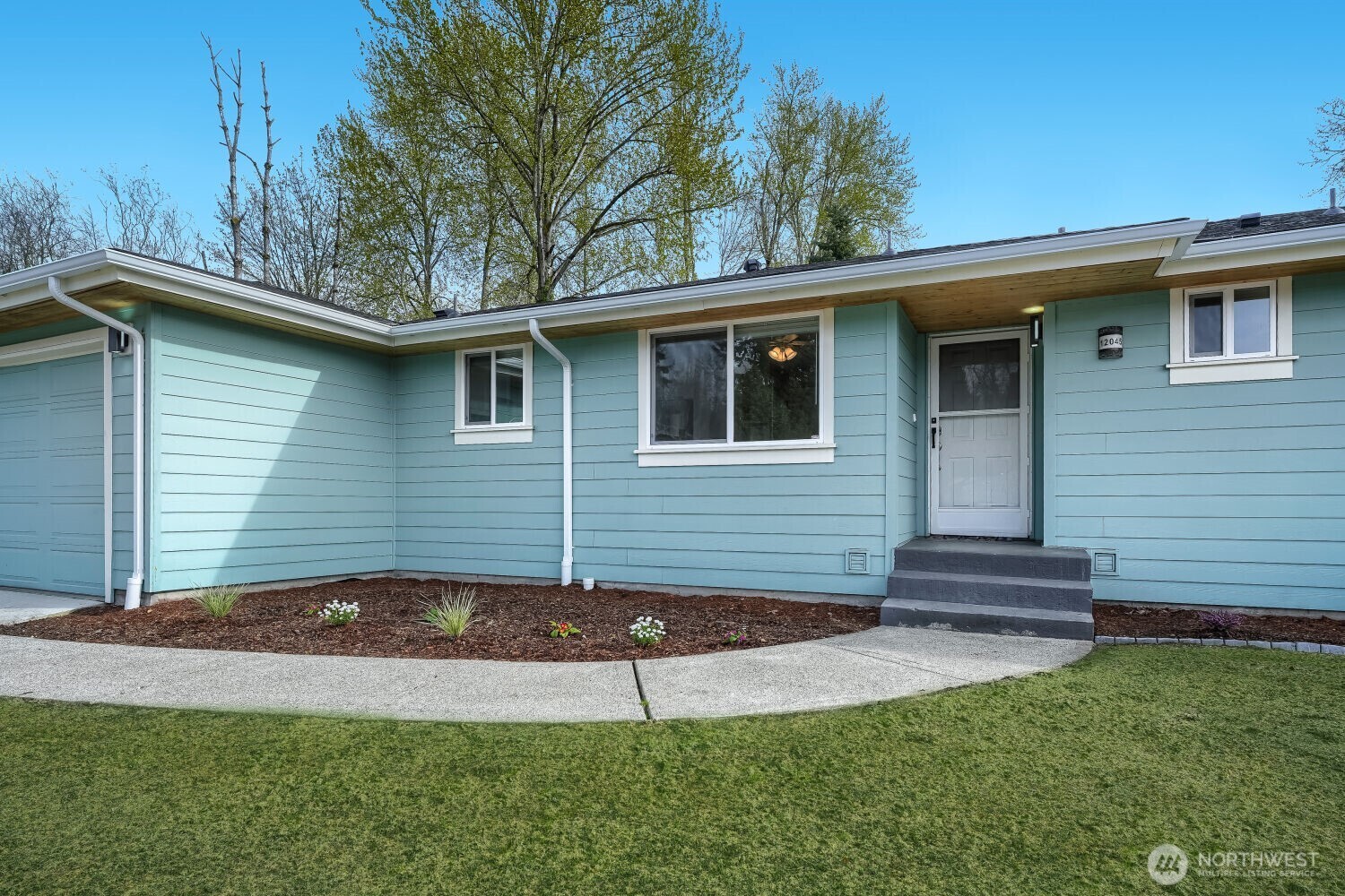 12045 SE 210th Street , Kent, WA 98031