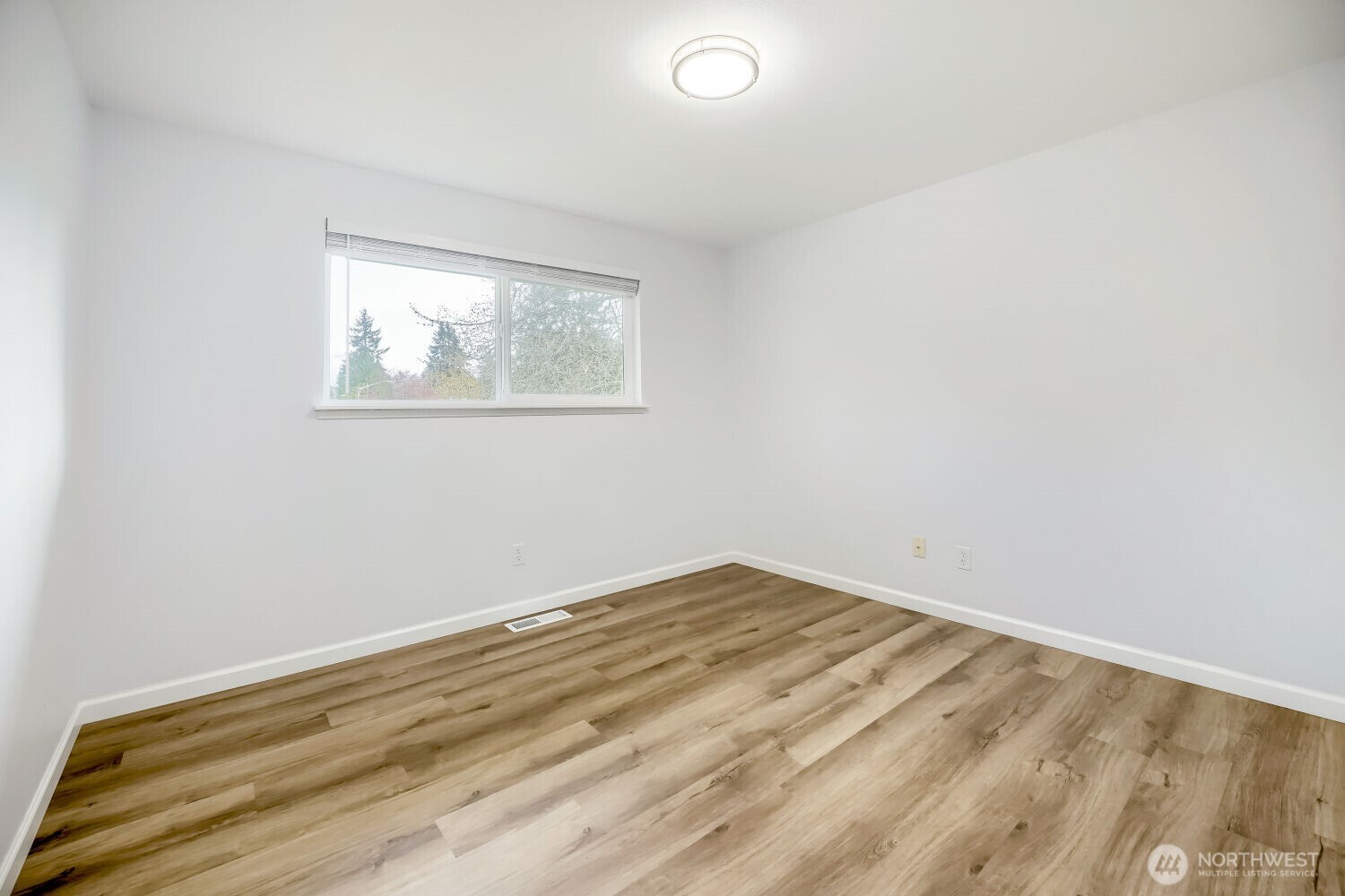 12045 SE 210th Street , Kent, WA 98031