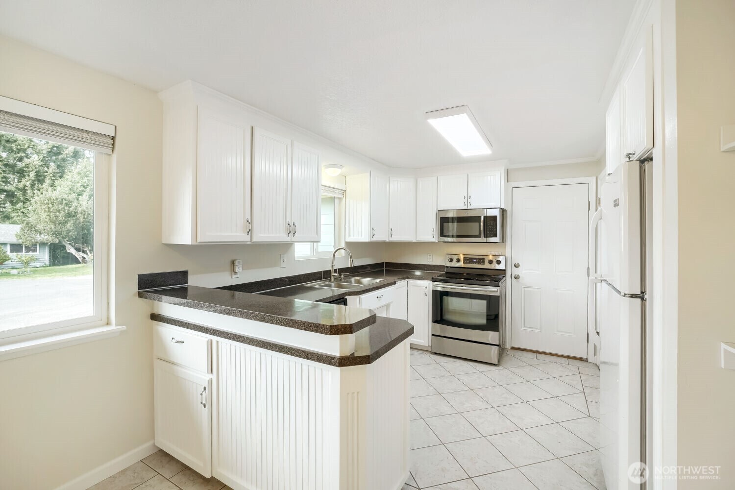 12045 SE 210th Street , Kent, WA 98031