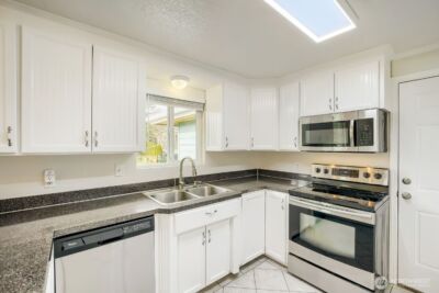 12045 SE 210th Street , Kent, WA 98031 - Photo 6