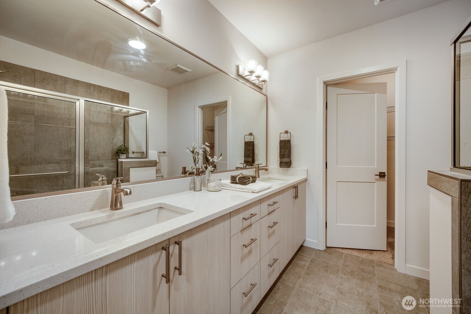 1480 157th Court NE, Bellevue, WA 98008