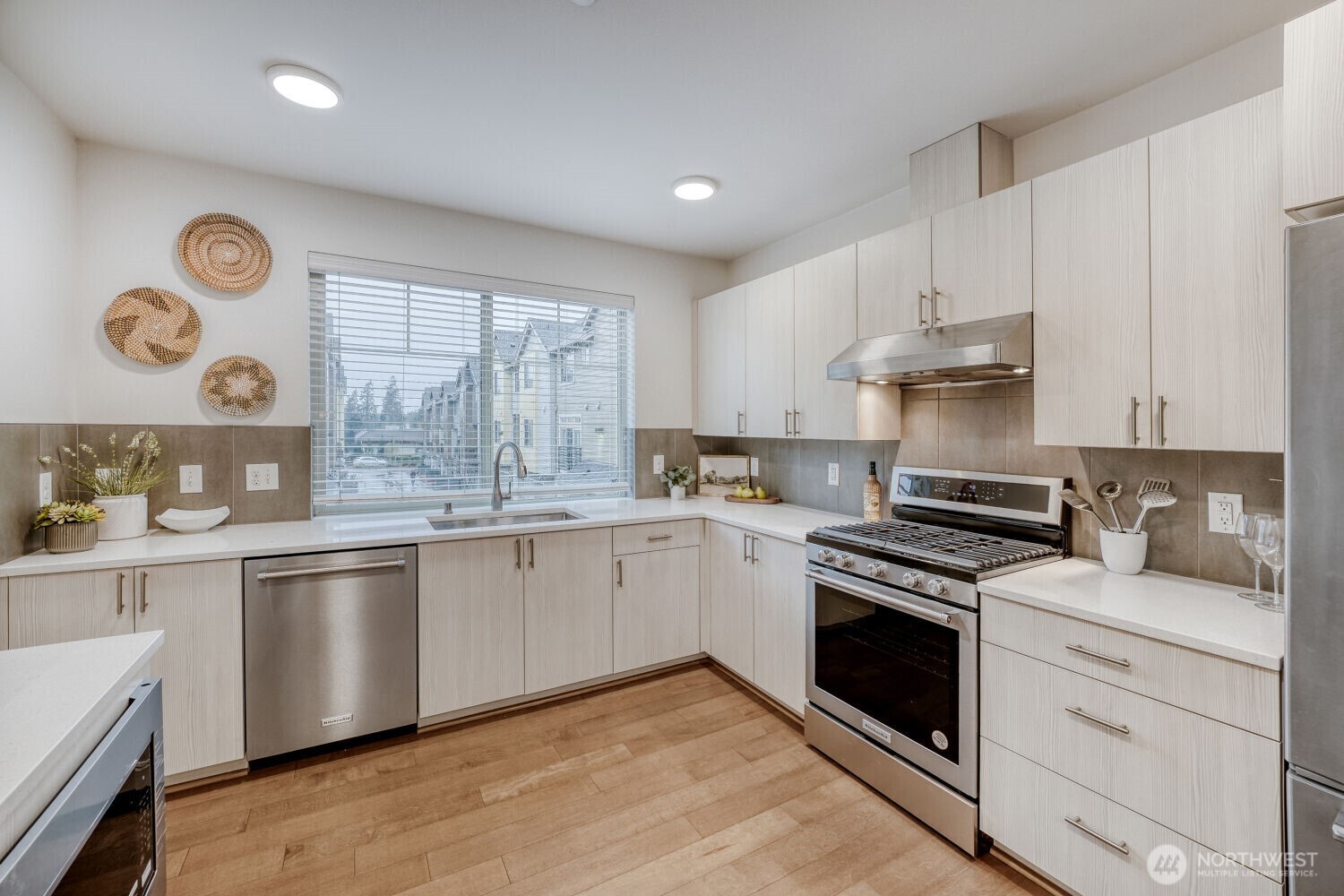 1480 157th Court NE, Bellevue, WA 98008