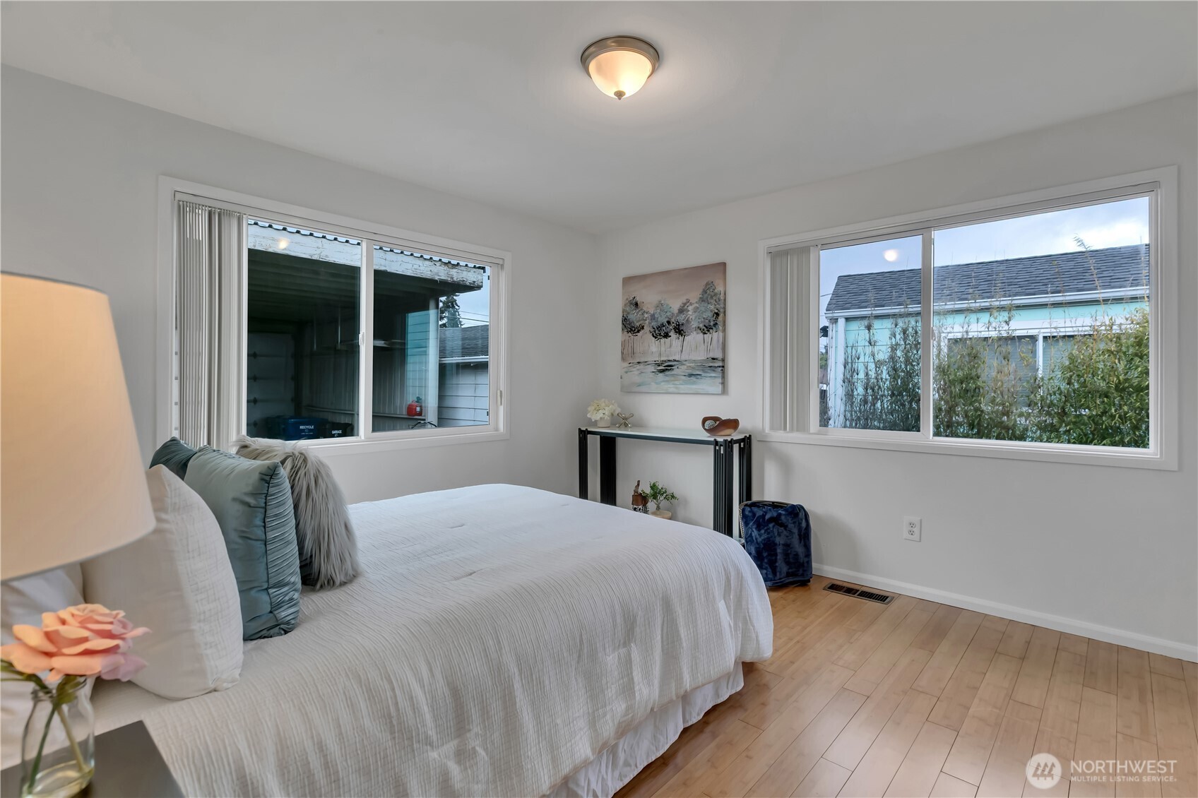 9431 21st Avenue SW, Seattle, WA 98106-2613
