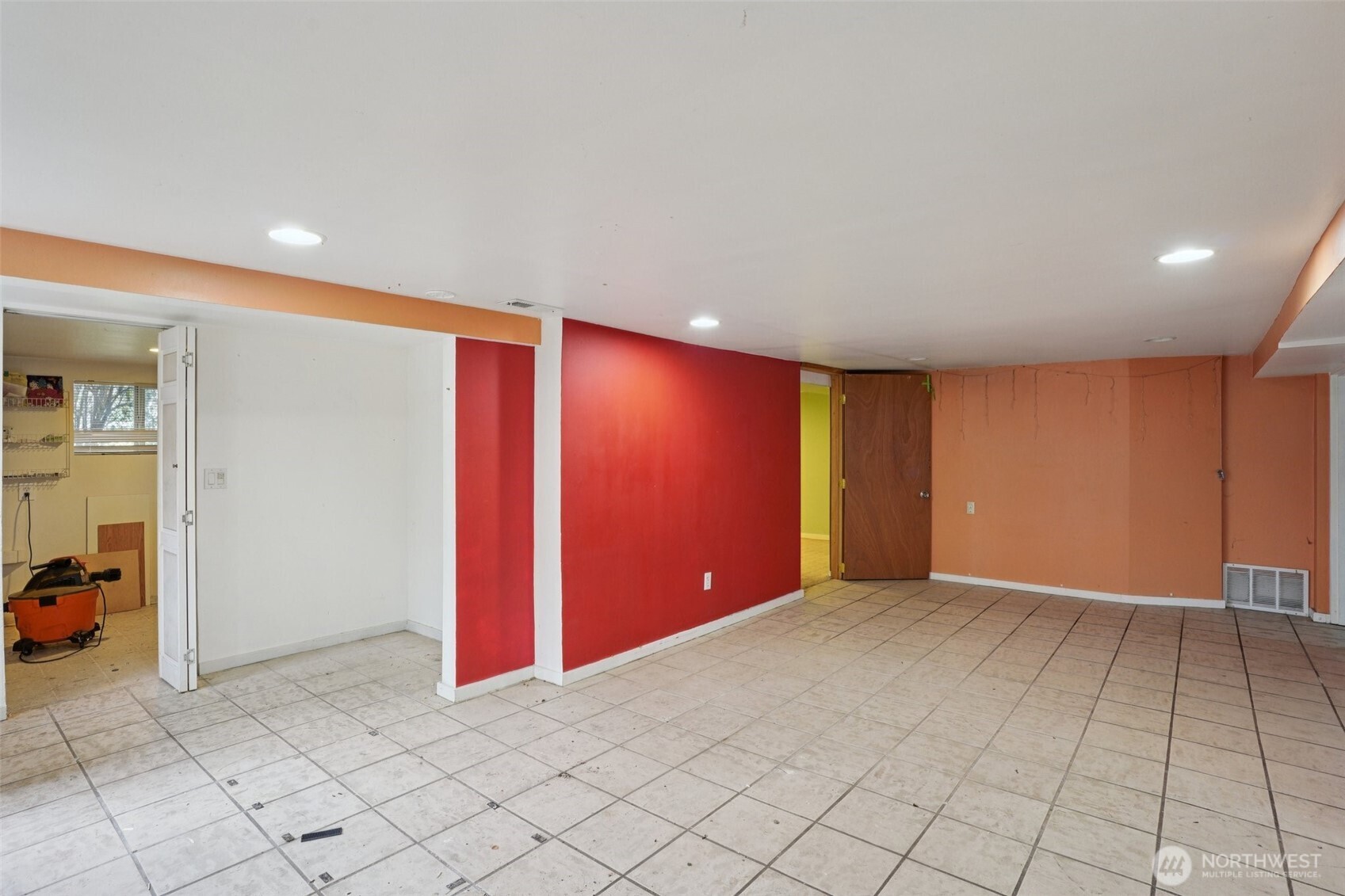 4817 Greenwood Avenue N, Seattle, WA 98103-6331