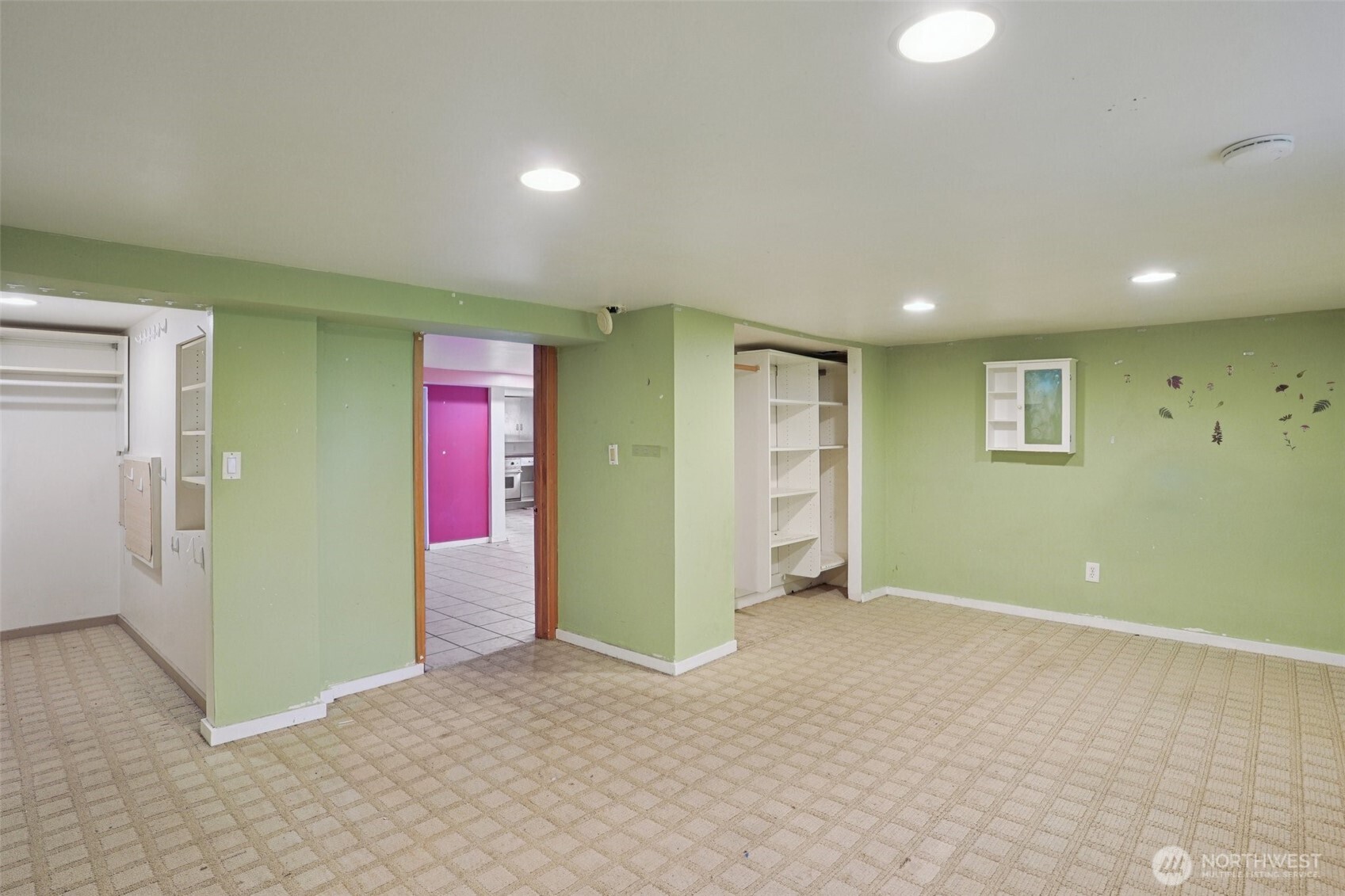4817 Greenwood Avenue N, Seattle, WA 98103-6331