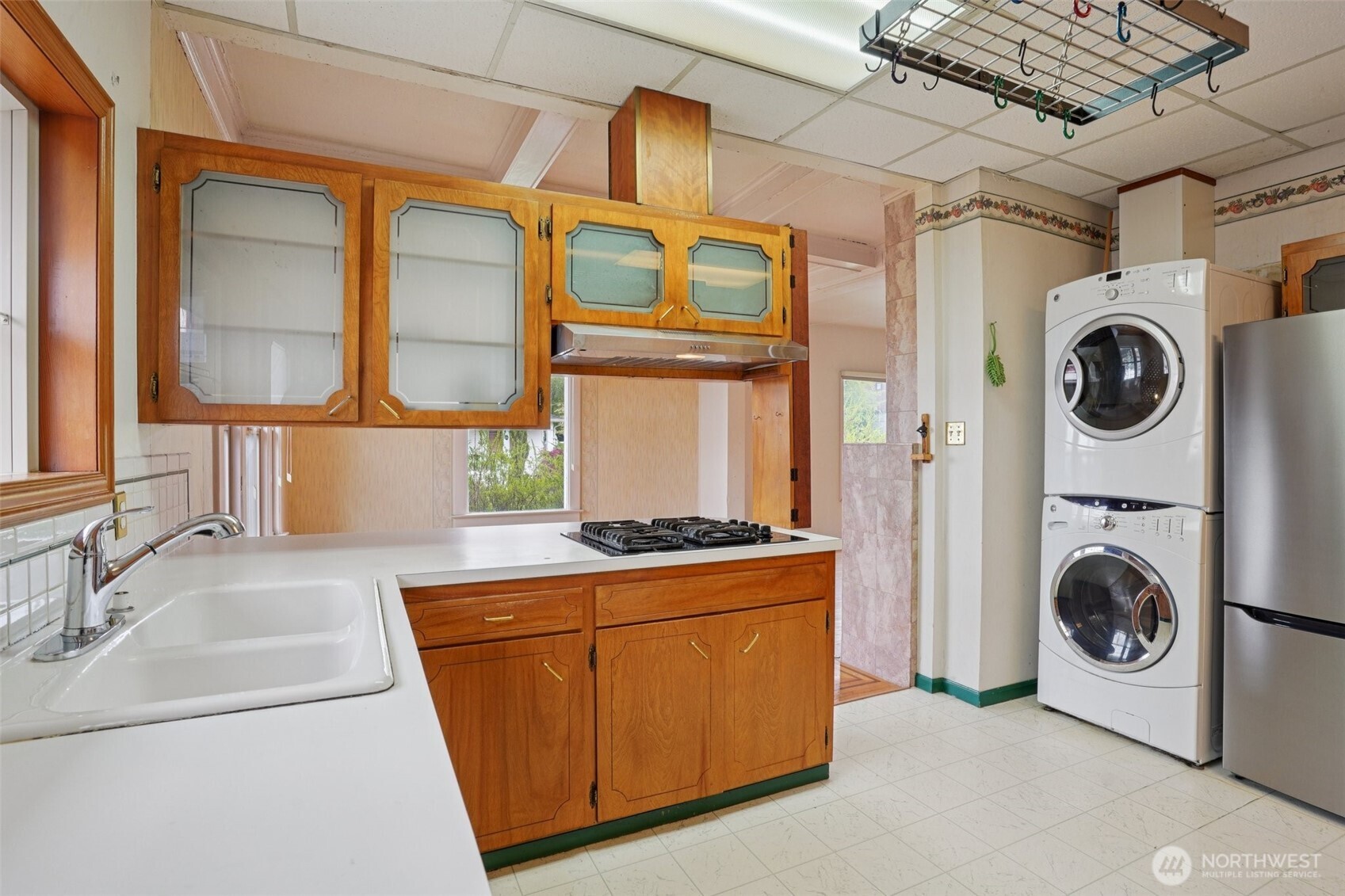4817 Greenwood Avenue N, Seattle, WA 98103-6331
