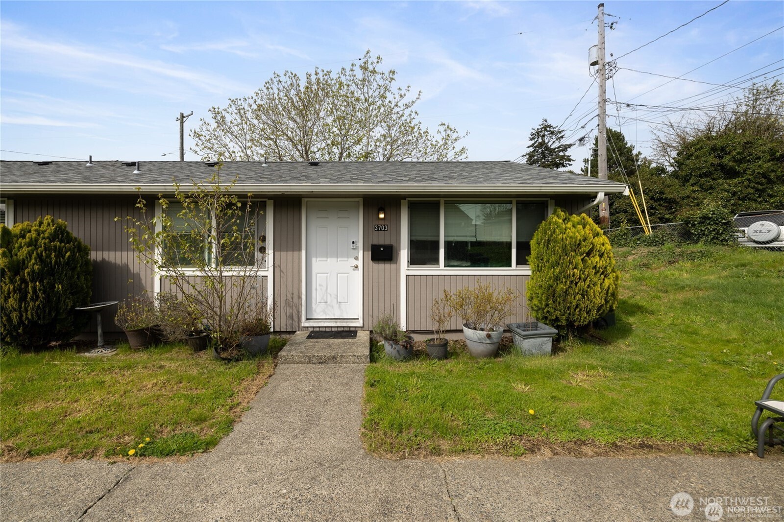 3703 S Manitou , Tacoma, WA 98409