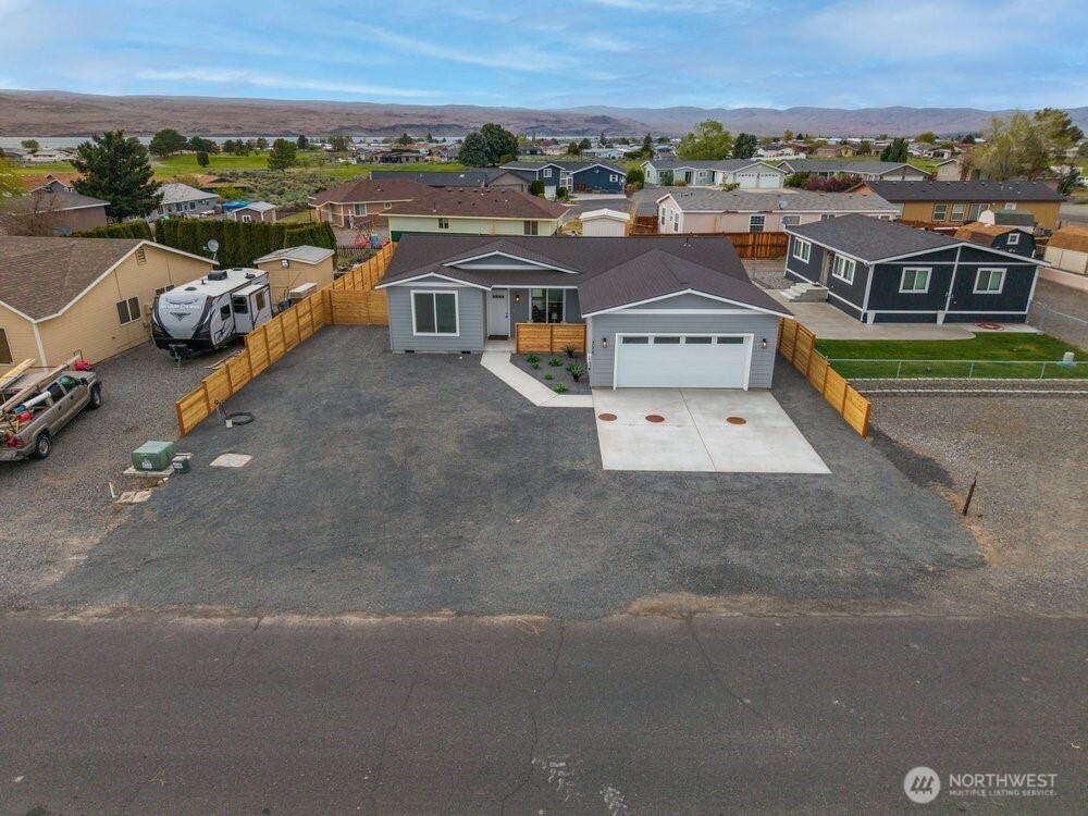 334 Spring Circle SW, Mattawa, WA 99349