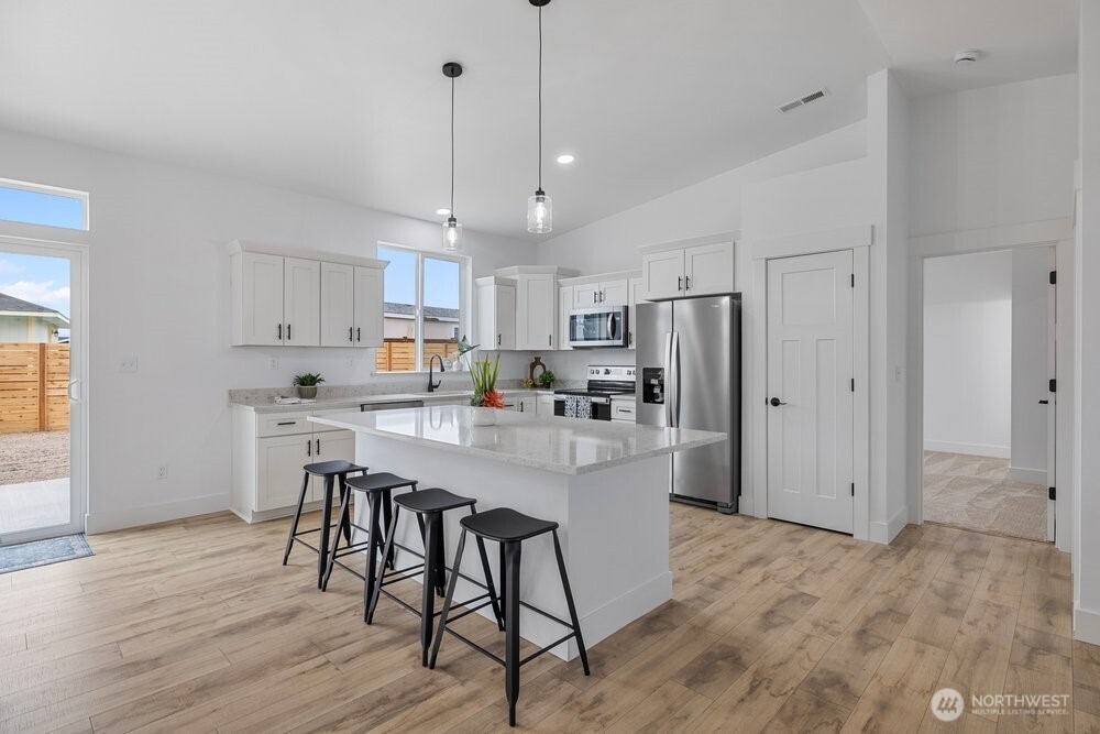 334 Spring Circle SW, Mattawa, WA 99349