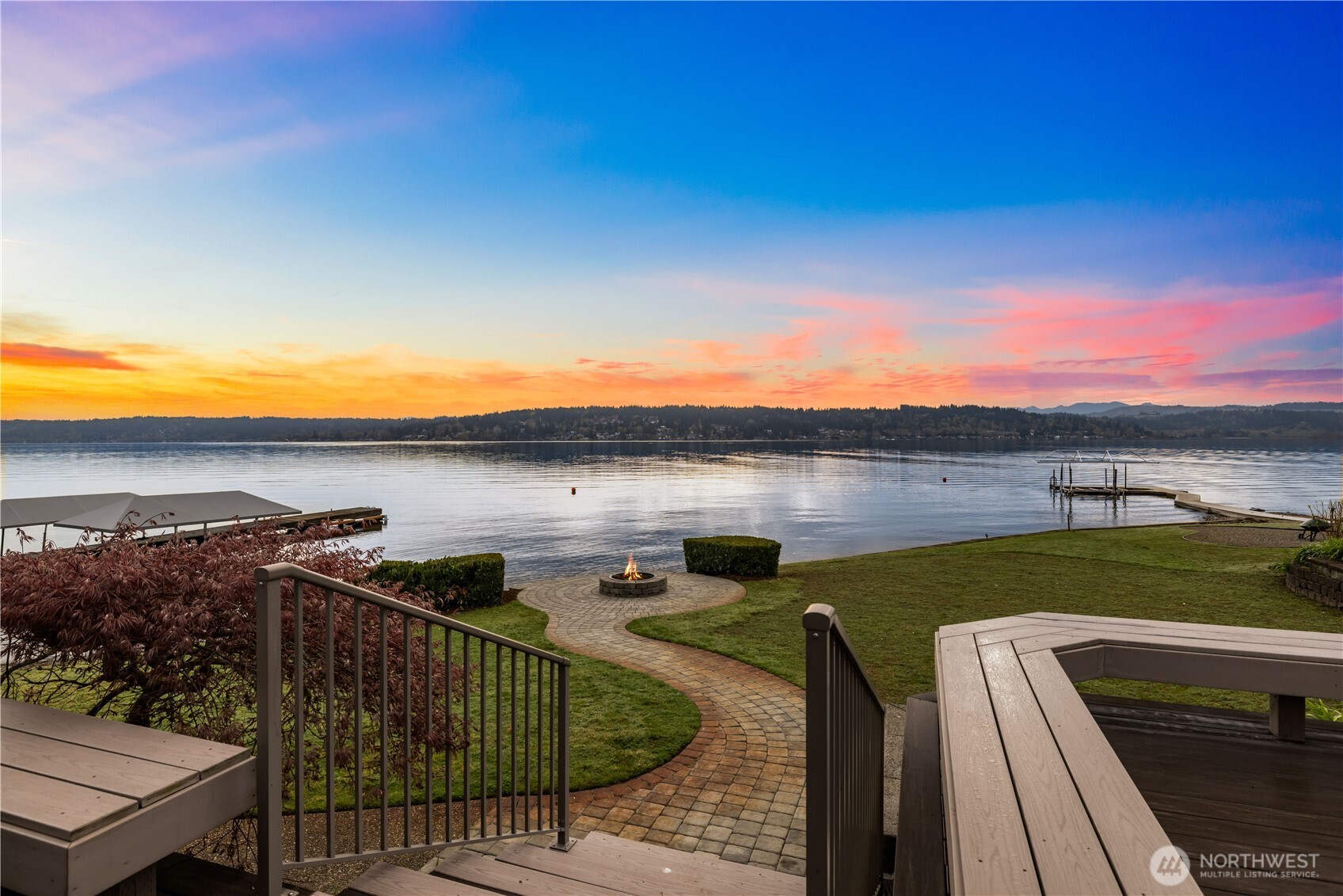 3418 W Lake Sammamish Parkway SE, Bellevue, WA 98008