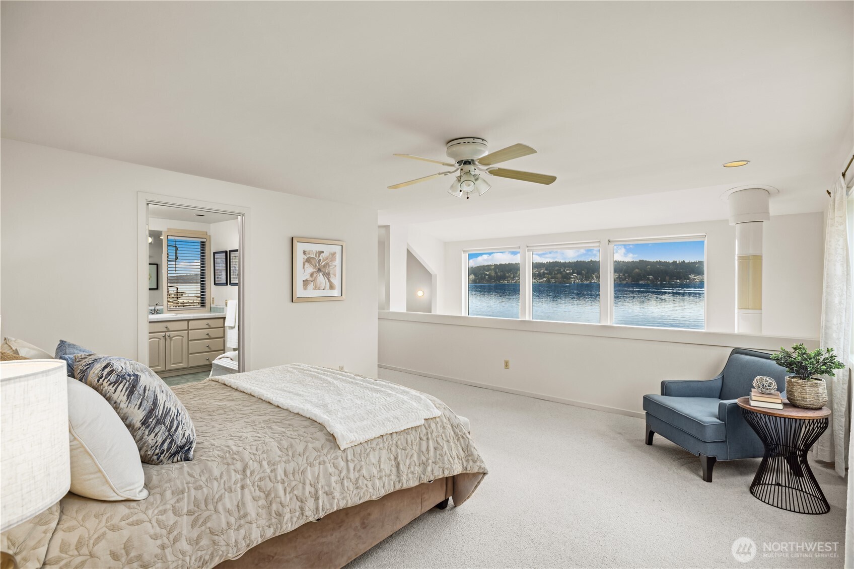 3418 W Lake Sammamish Parkway SE, Bellevue, WA 98008