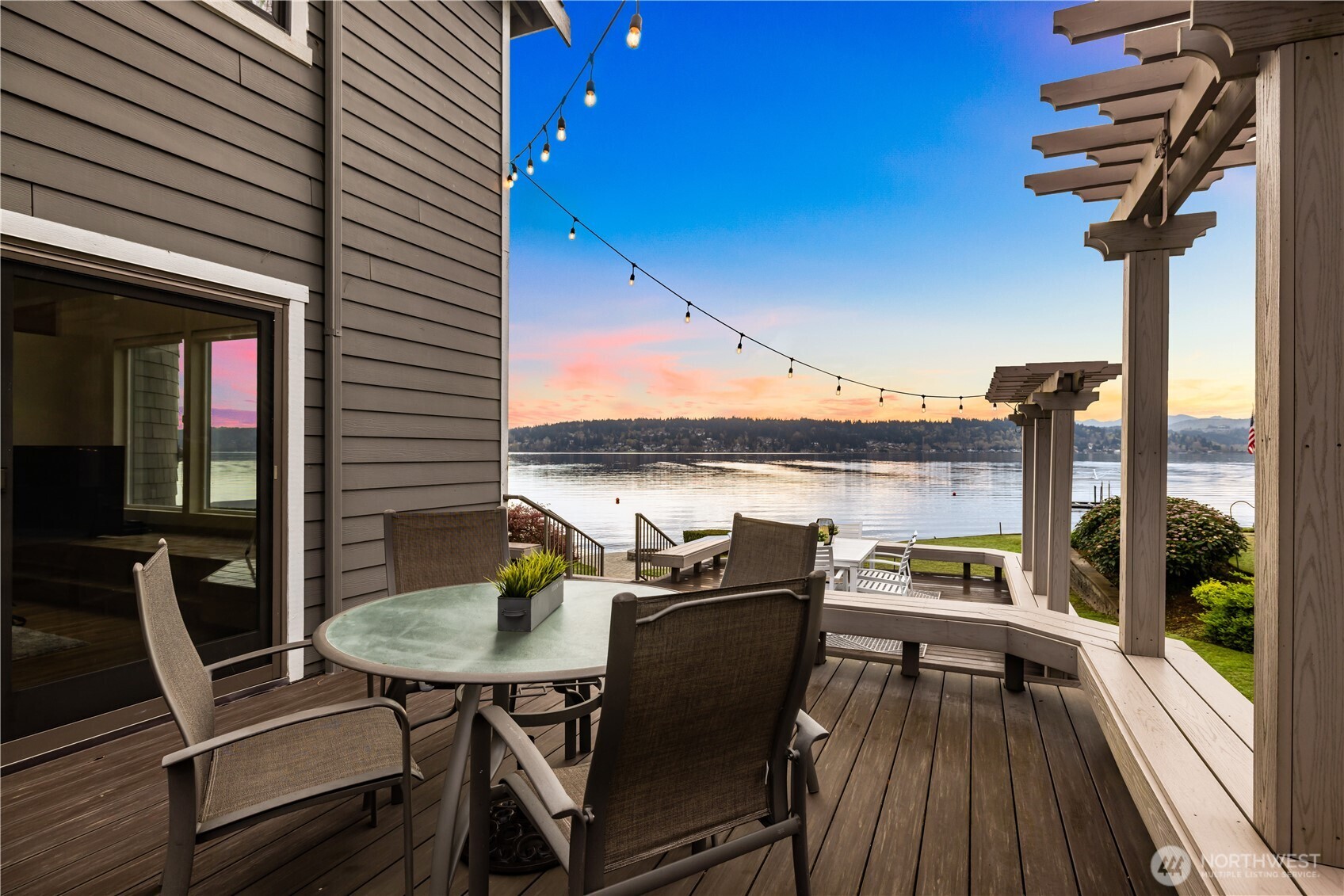 3418 W Lake Sammamish Parkway SE, Bellevue, WA 98008
