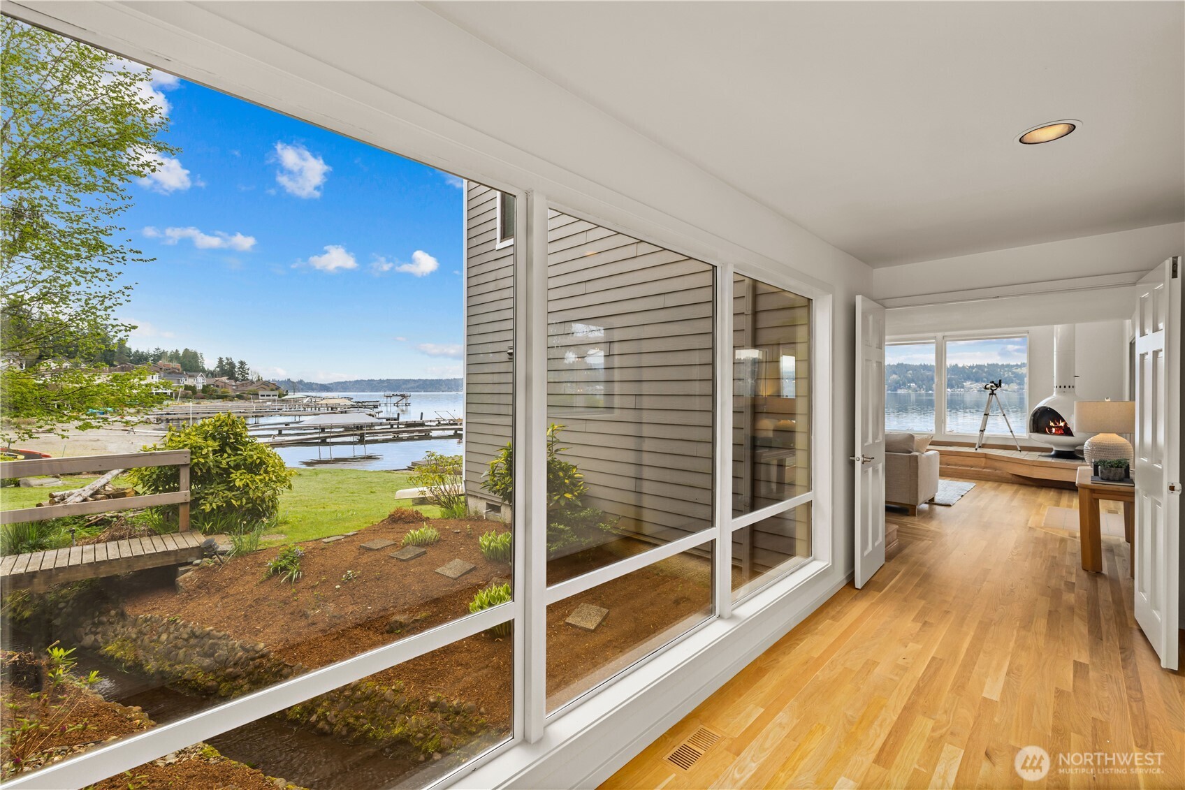 3418 W Lake Sammamish Parkway SE, Bellevue, WA 98008