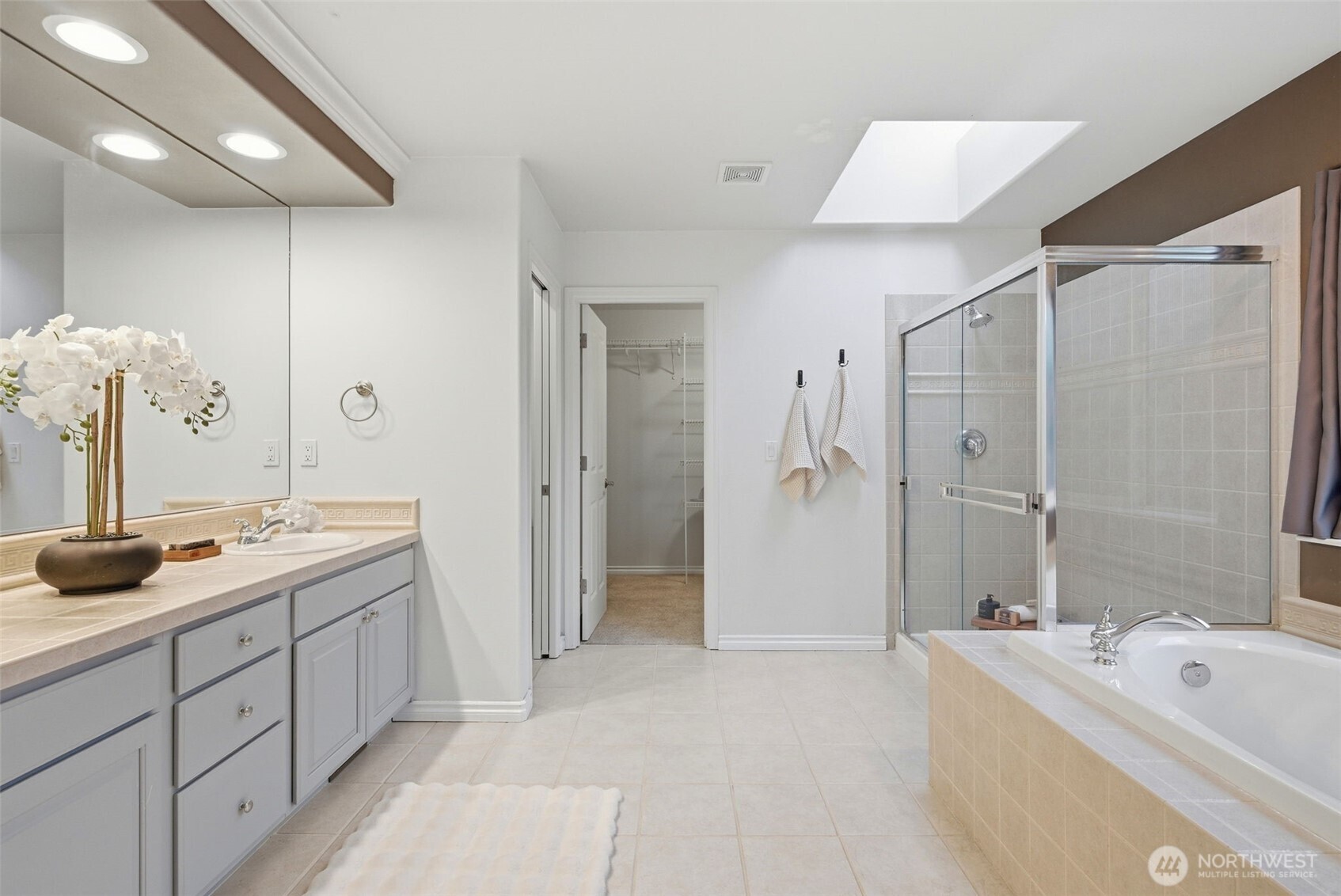 11914 82nd Place NE, Kirkland, WA 98034
