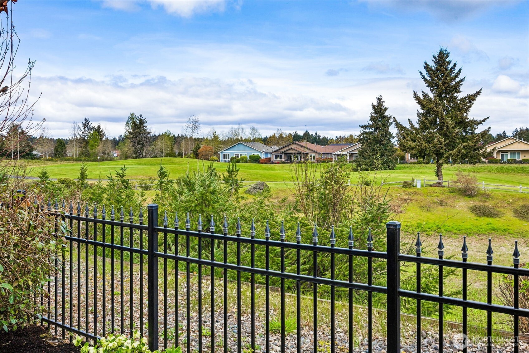 8633 Bainbridge Loop NE, Lacey, WA 98516