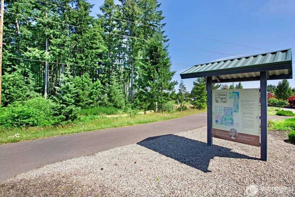 8633 Bainbridge Loop NE, Lacey, WA 98516