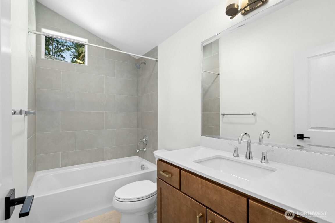 13426 NE 112th Place , Redmond, WA 98052