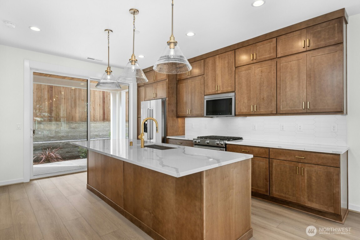 13426 NE 112th Place , Redmond, WA 98052
