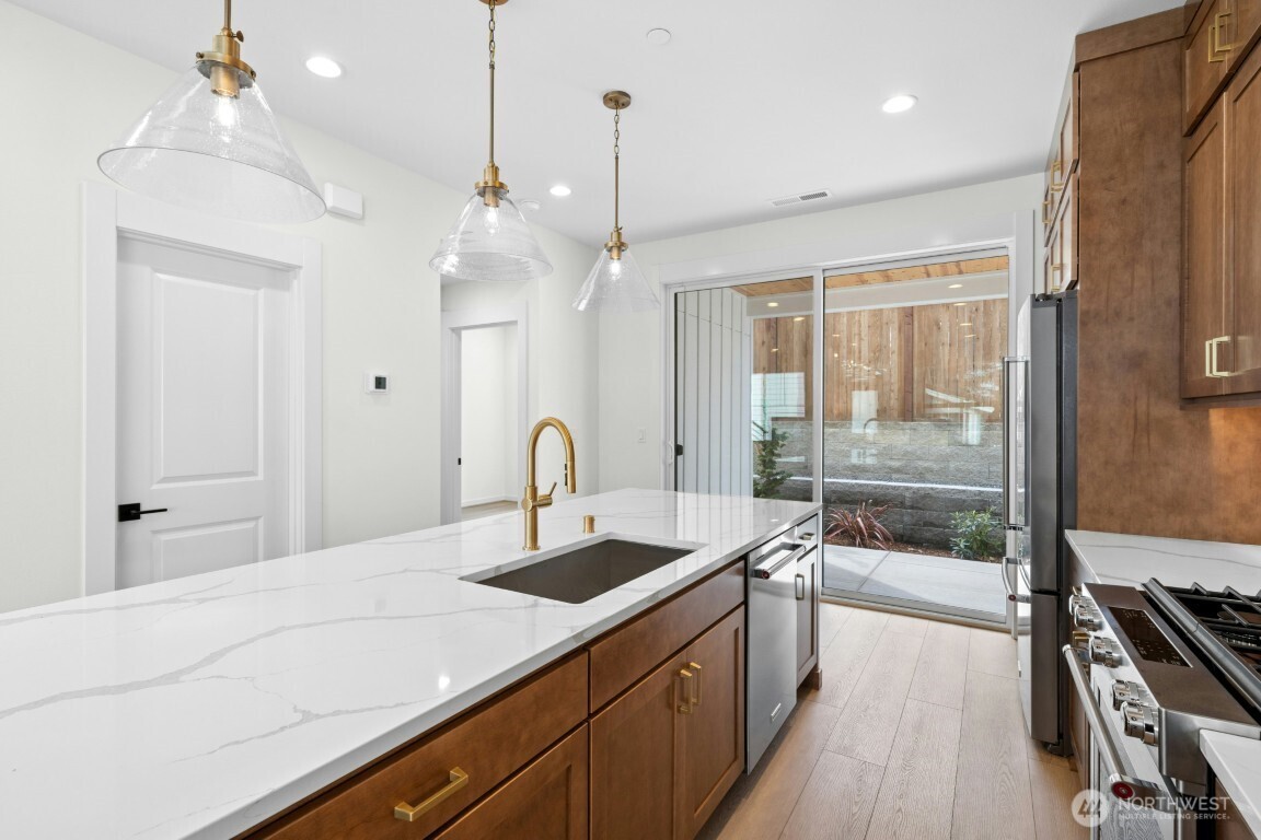 13426 NE 112th Place , Redmond, WA 98052