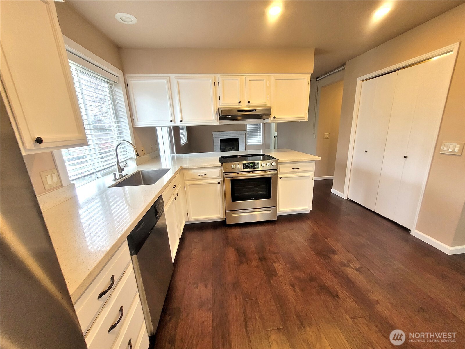 37434 18th Ave S, Federal Way, WA 98003