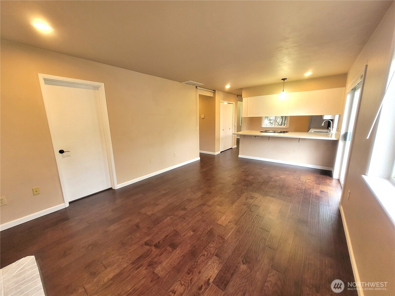 37434 18th Ave S, Federal Way, WA 98003