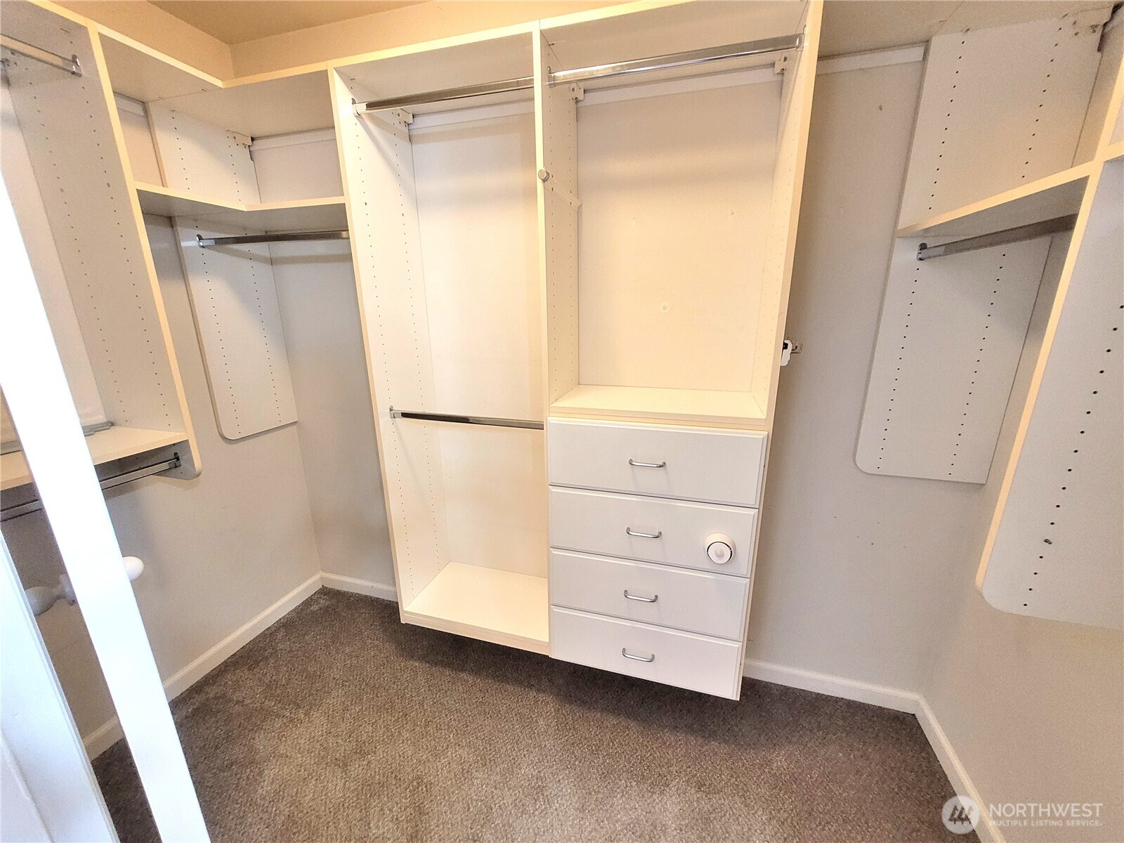 37434 18th Ave S, Federal Way, WA 98003