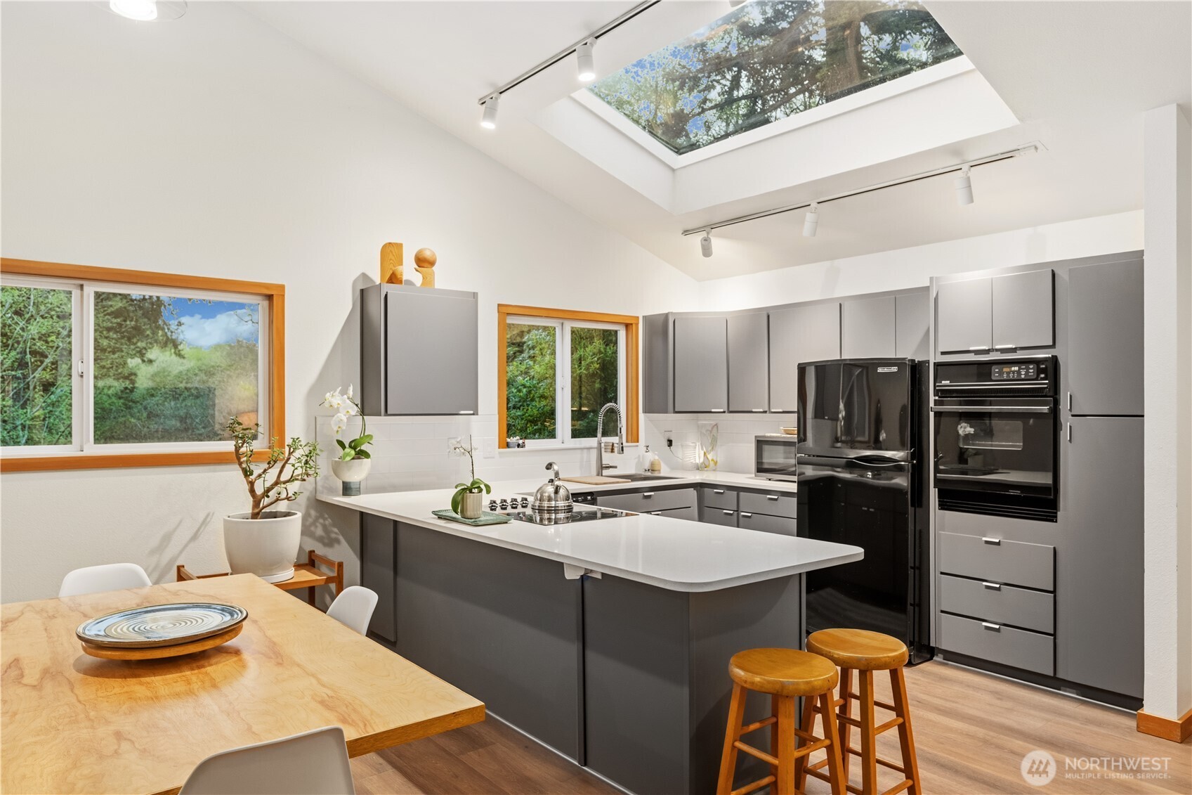 11818 89th Place NE, Kirkland, WA 98034