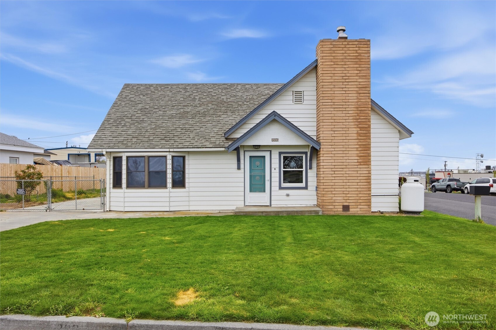 206 E Cedar St , Othello, WA 99344