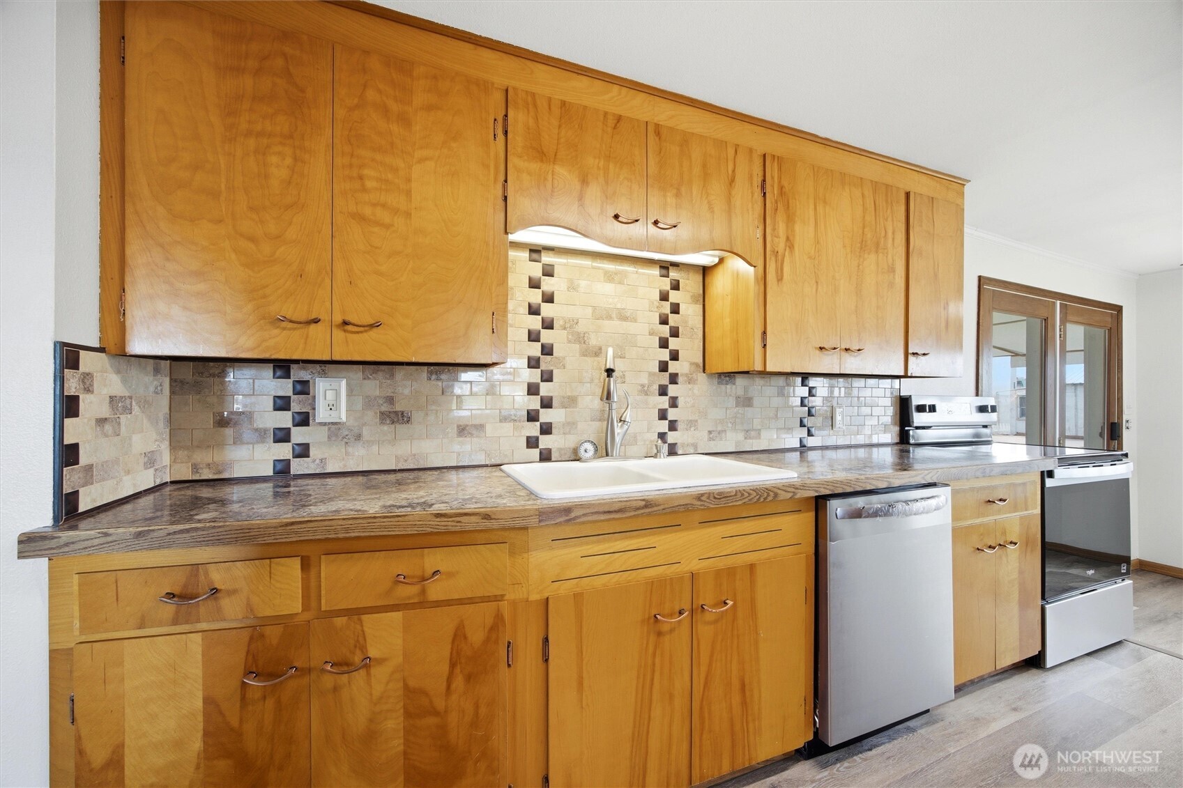 206 E Cedar St , Othello, WA 99344