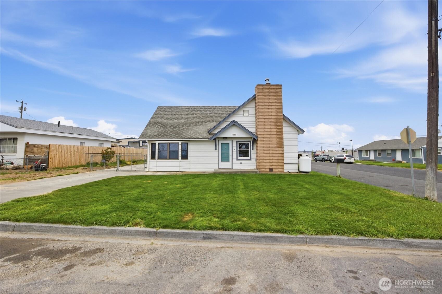 206 E Cedar St , Othello, WA 99344