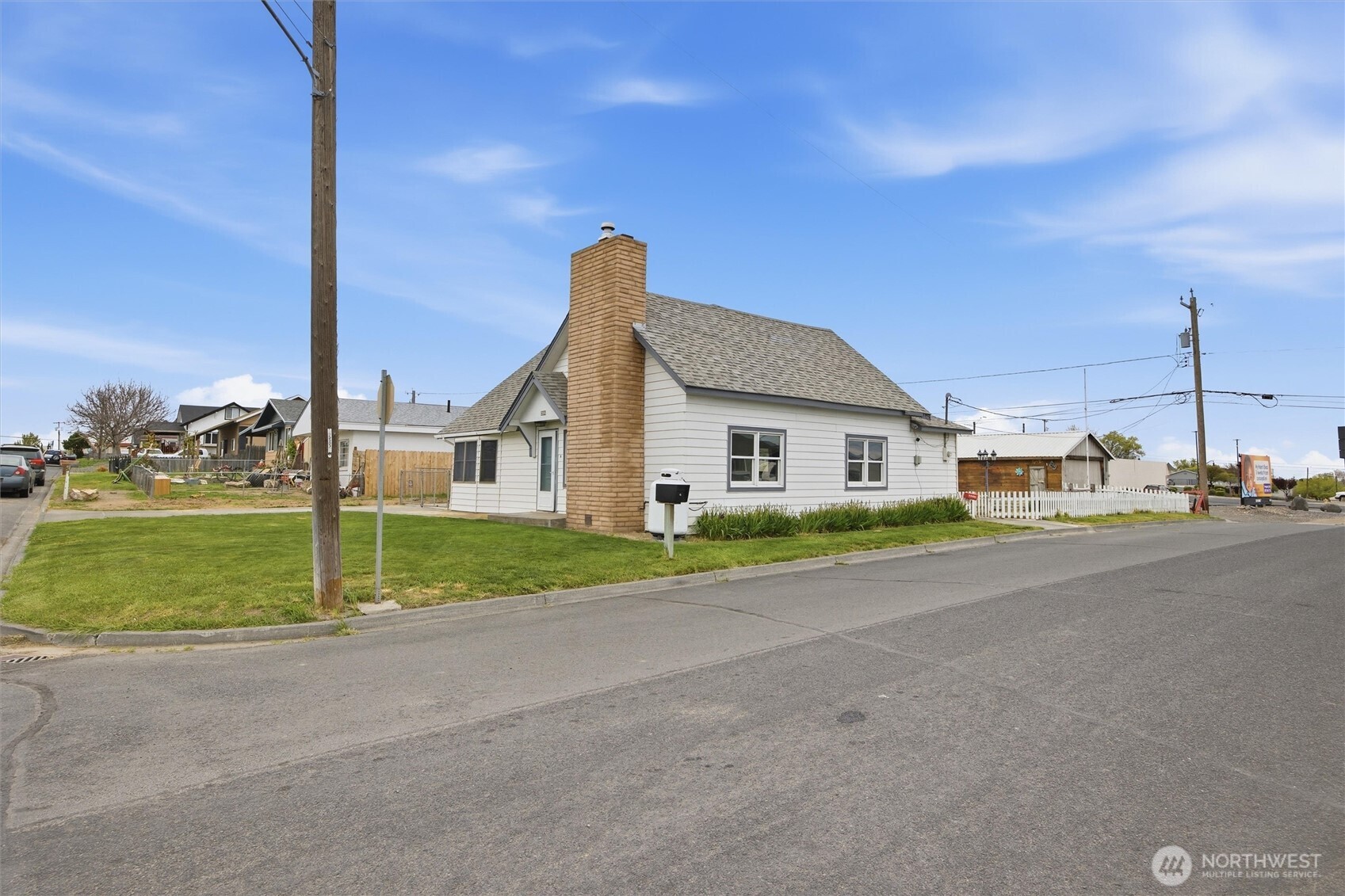 206 E Cedar St , Othello, WA 99344