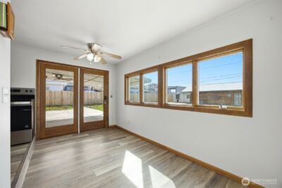 206 E Cedar St , Othello, WA 99344 - Photo 8