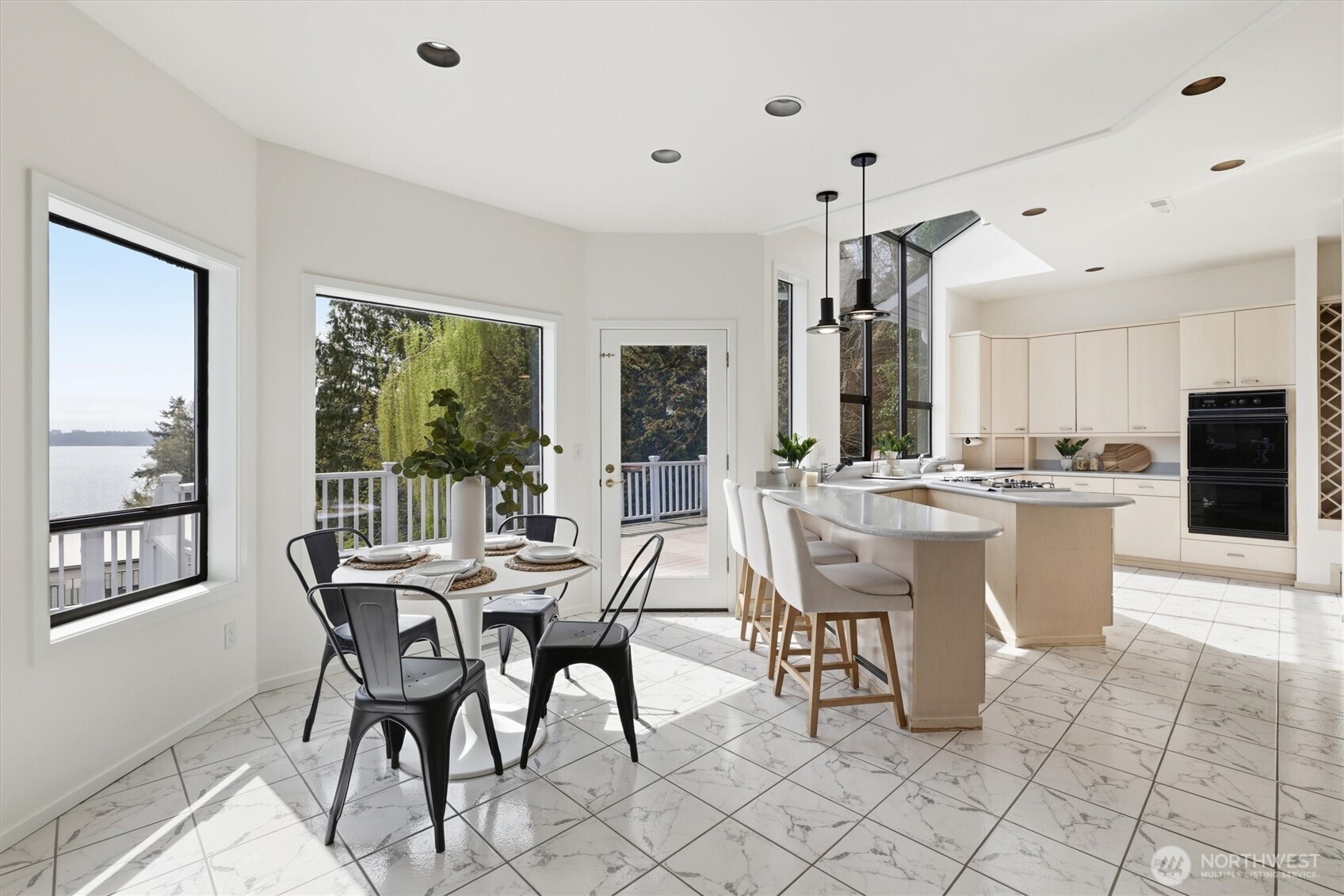 8825 NE 116th Place , Kirkland, WA 98034