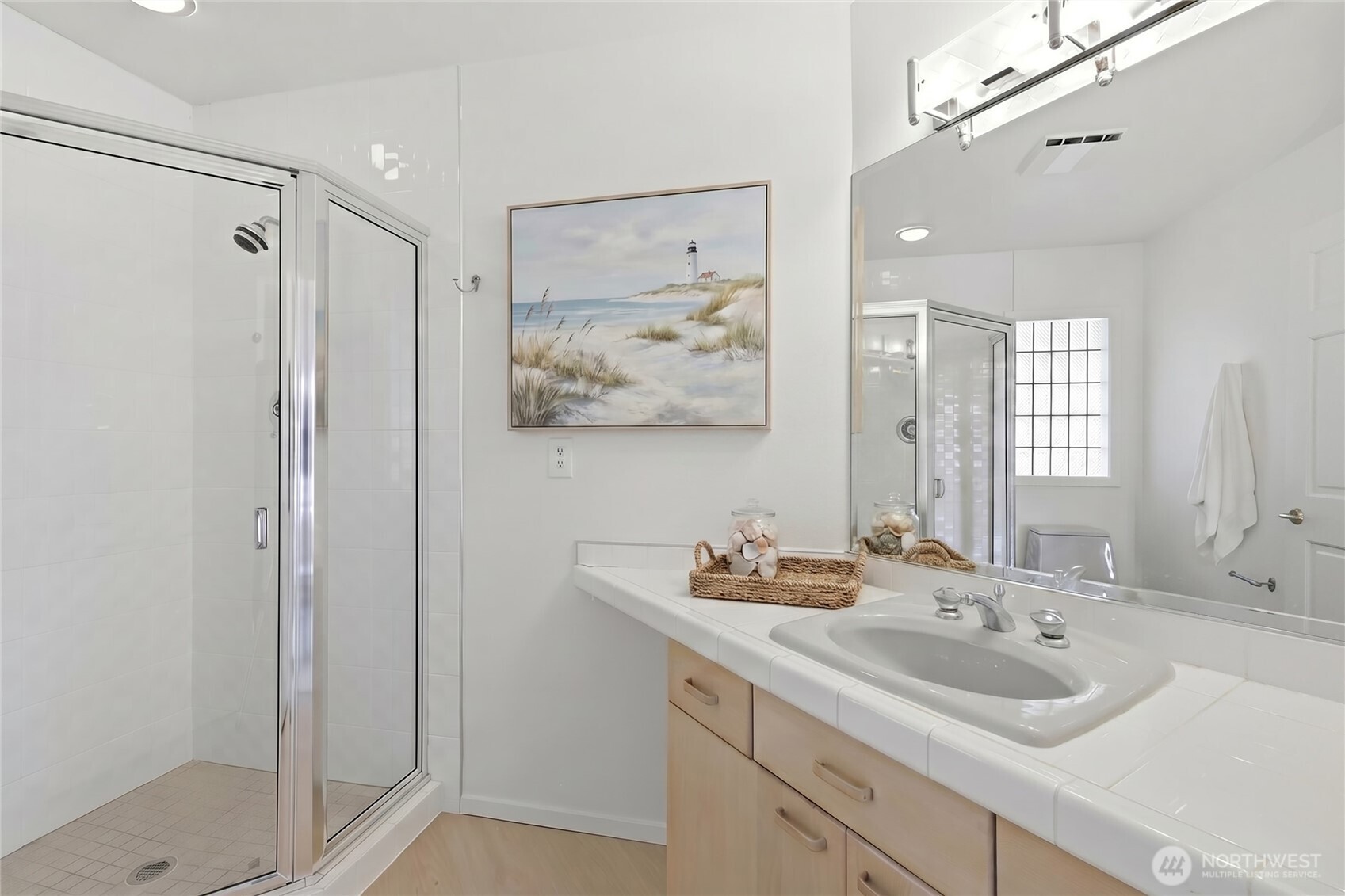 8825 NE 116th Place , Kirkland, WA 98034