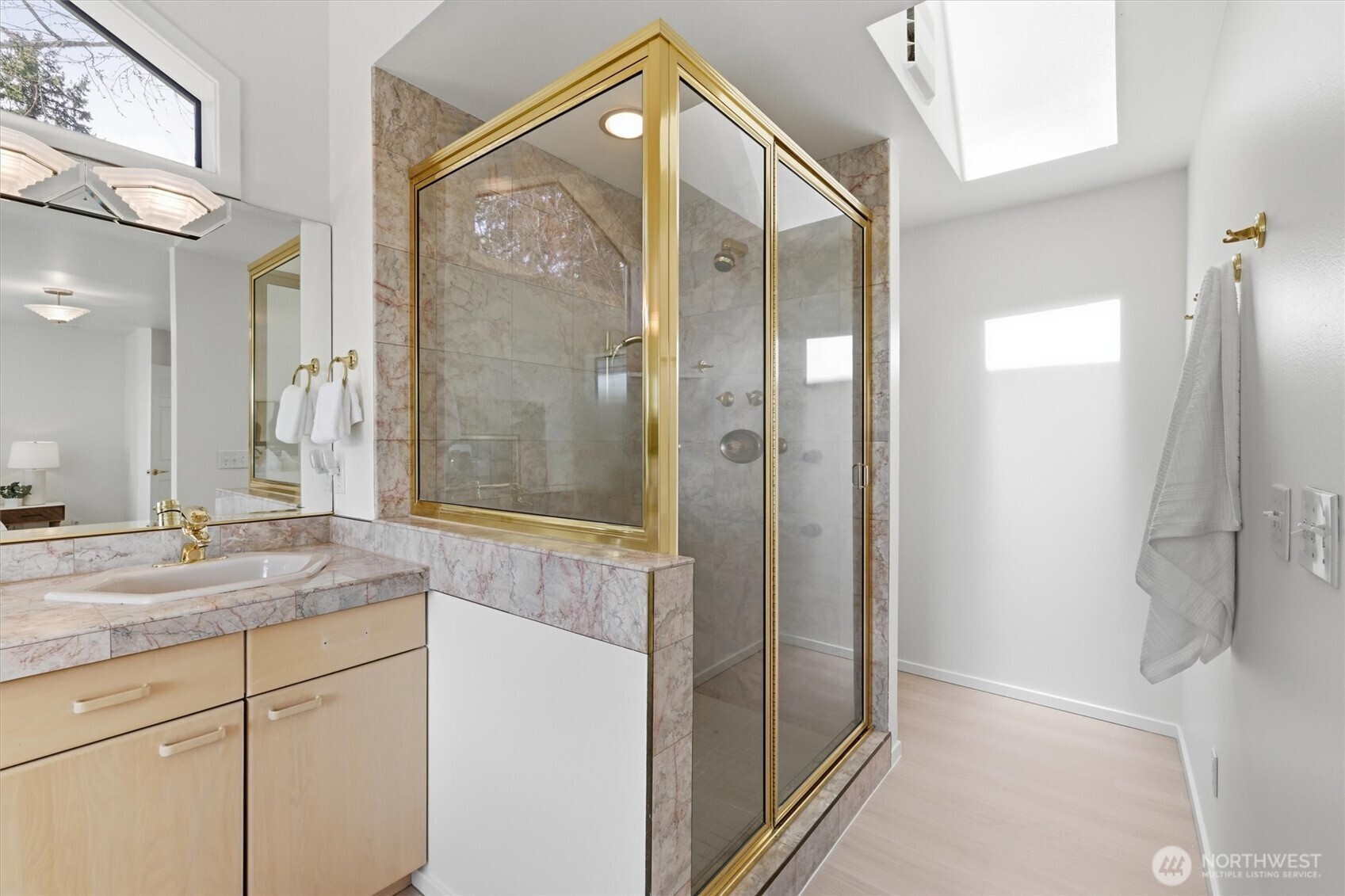 8825 NE 116th Place , Kirkland, WA 98034