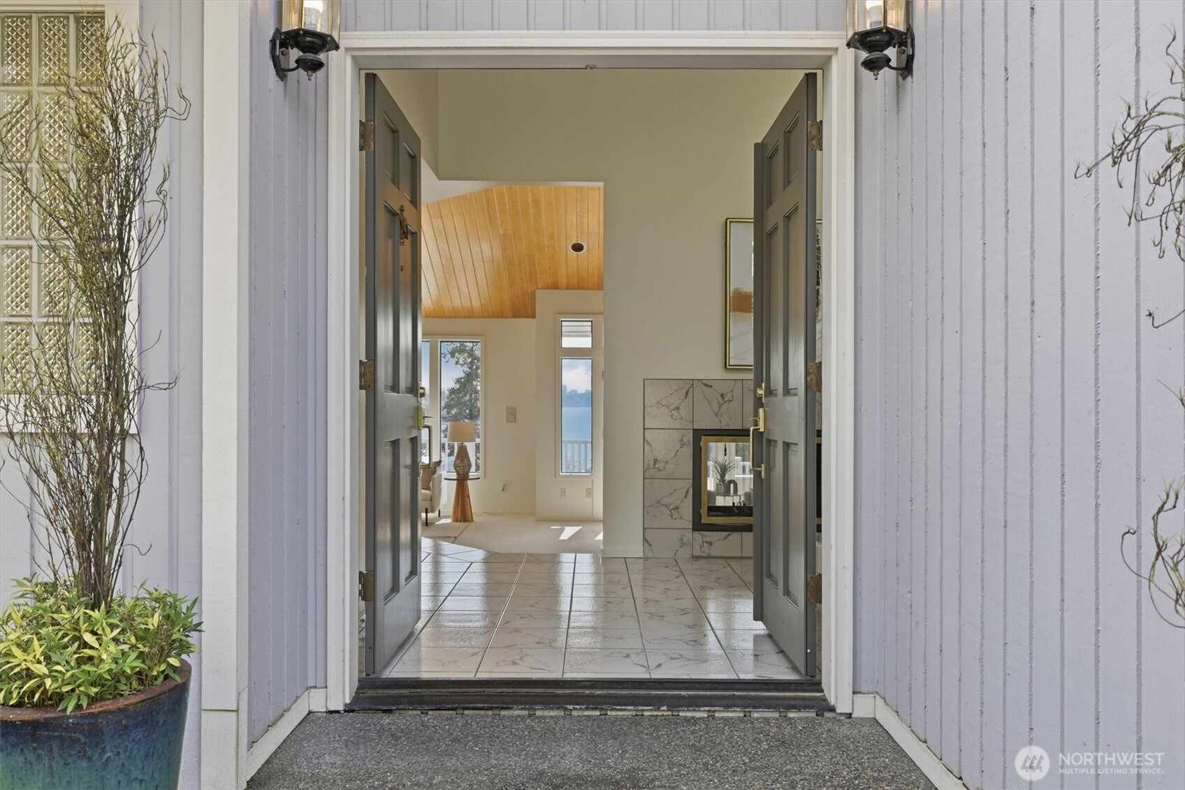 8825 NE 116th Place , Kirkland, WA 98034