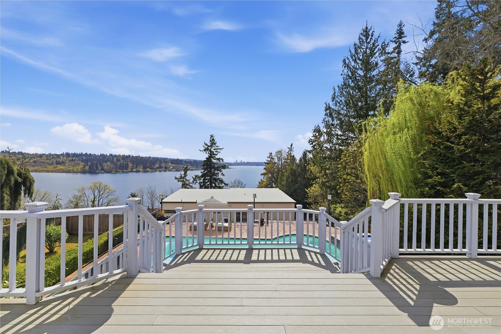 8825 NE 116th Place , Kirkland, WA 98034
